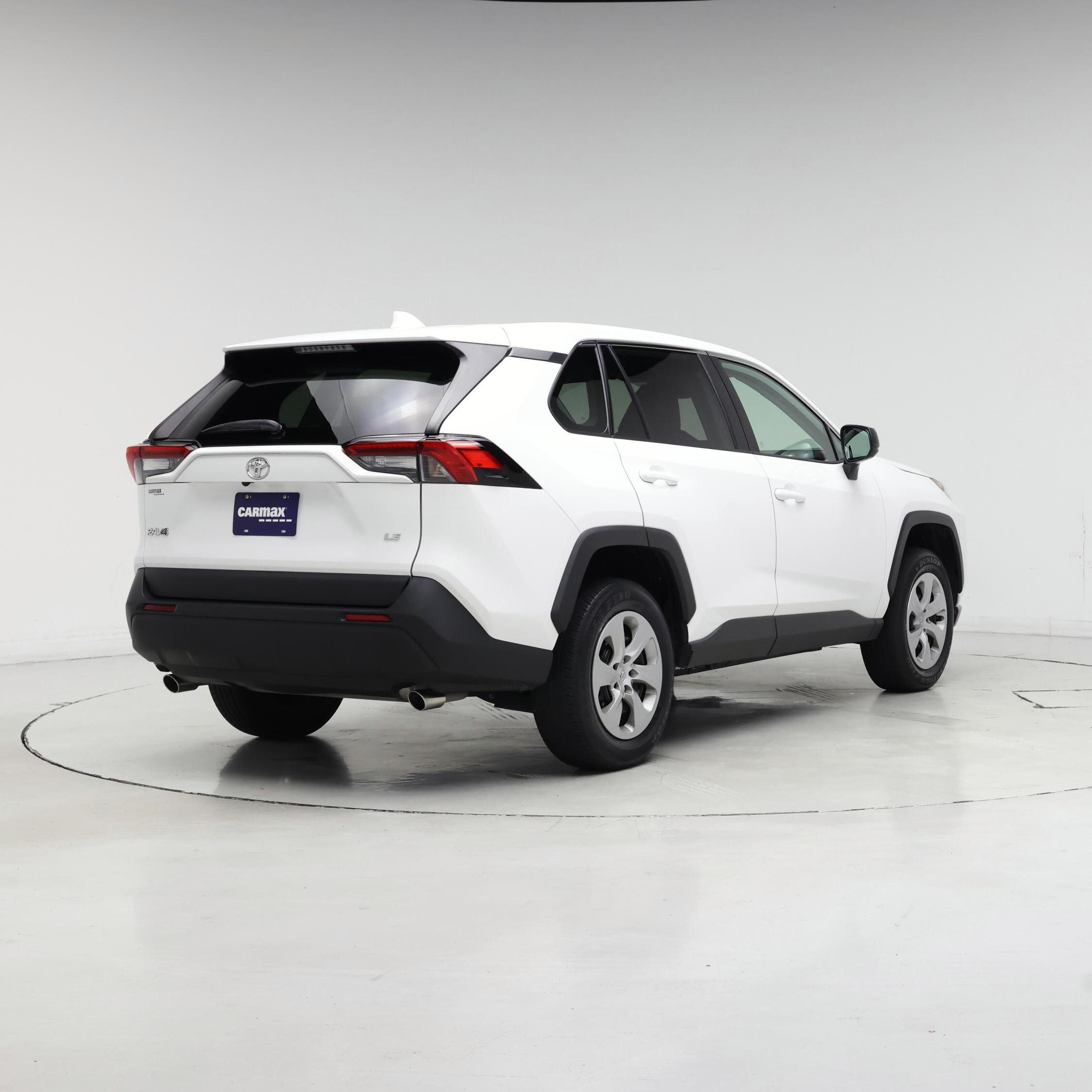 Thumbnail: 2022 Toyota RAV4 - 8