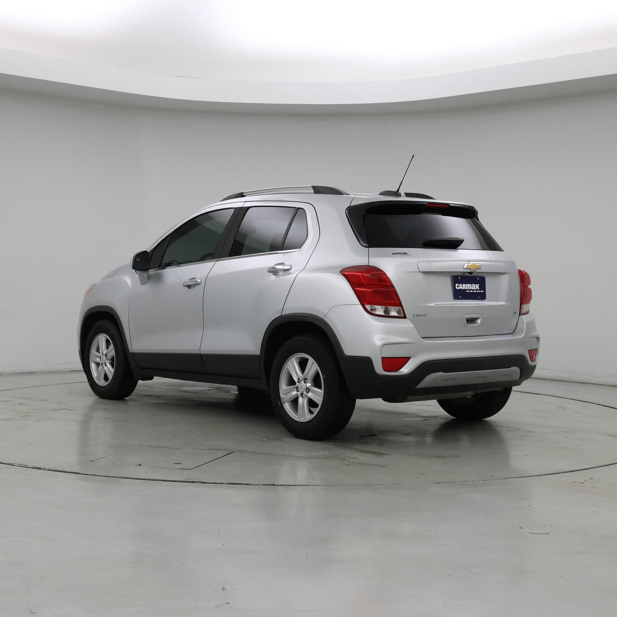 Thumbnail: 2019 Chevrolet Trax - 2