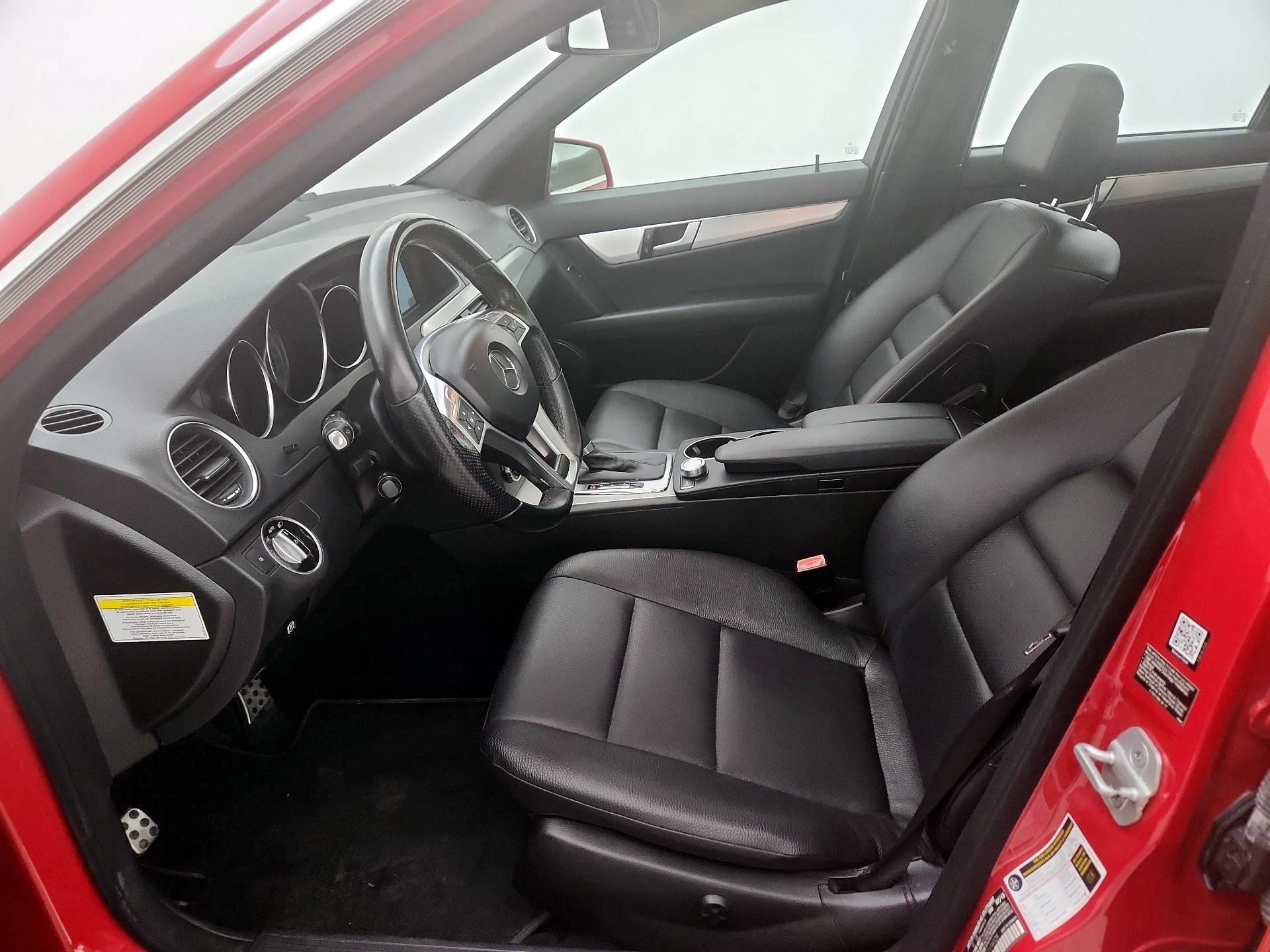 Thumbnail: 2014 Mercedes-Benz C-Class - 11