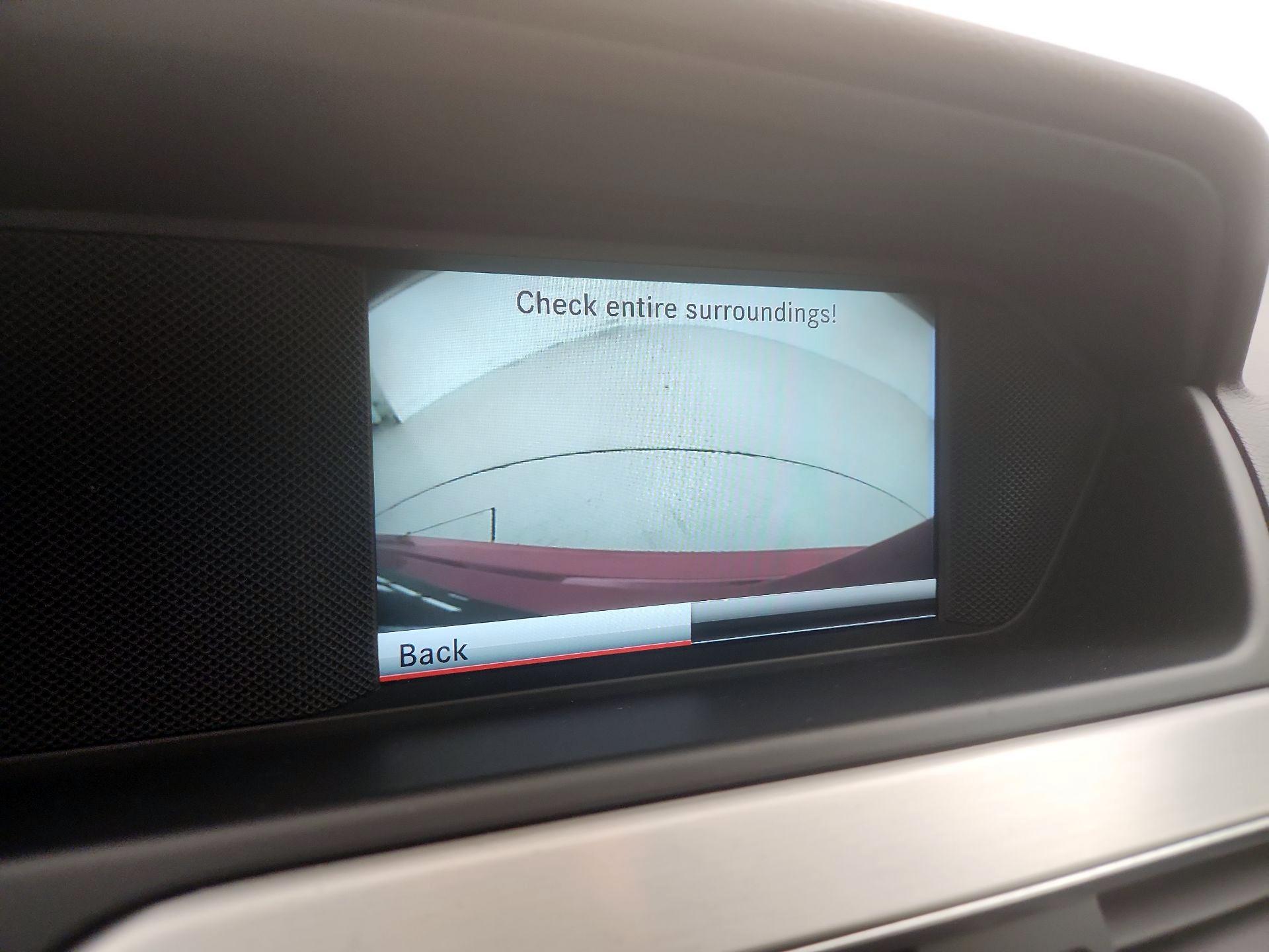 Thumbnail: 2014 Mercedes-Benz C-Class - 15