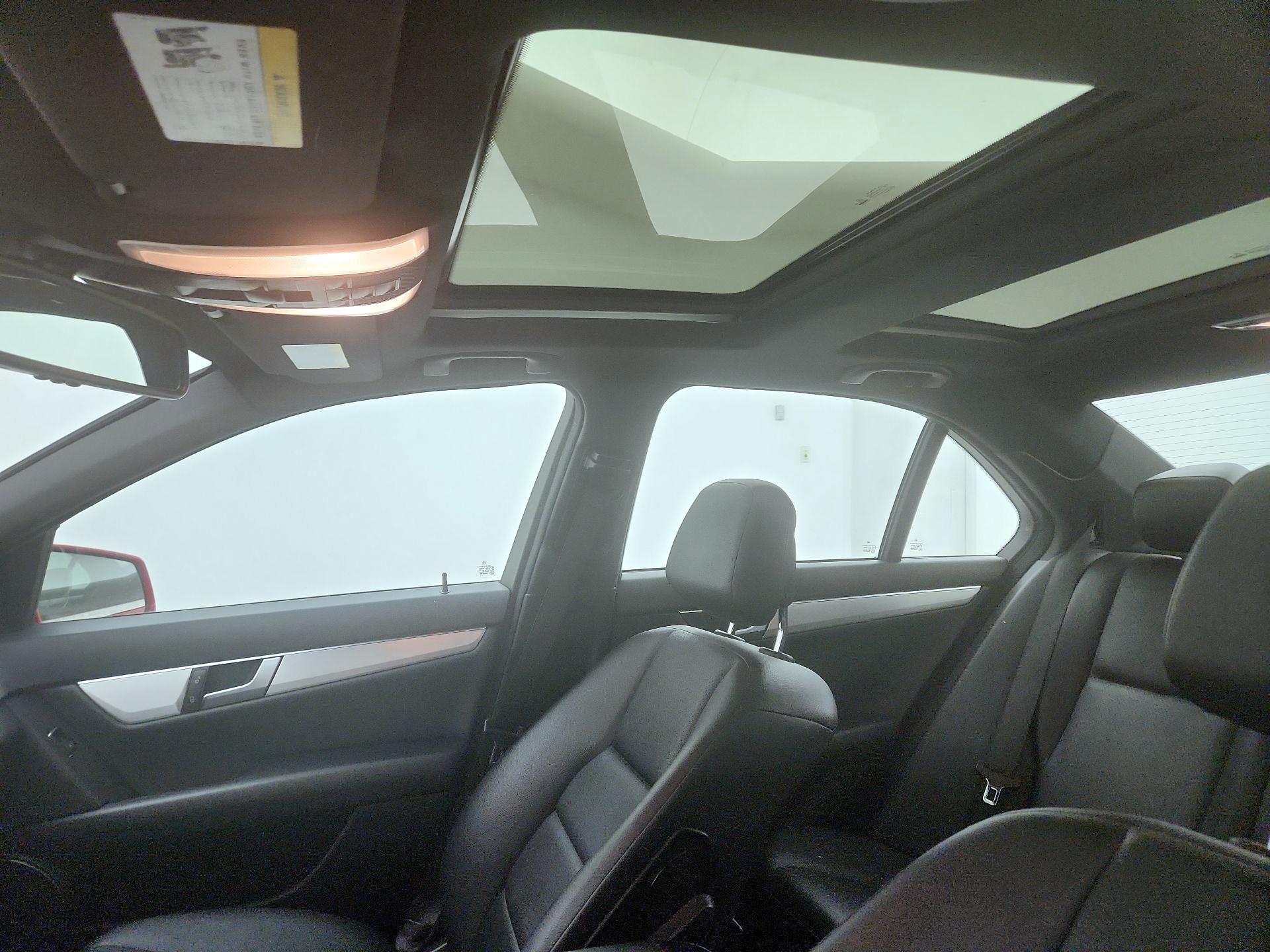 Thumbnail: 2014 Mercedes-Benz C-Class - 19