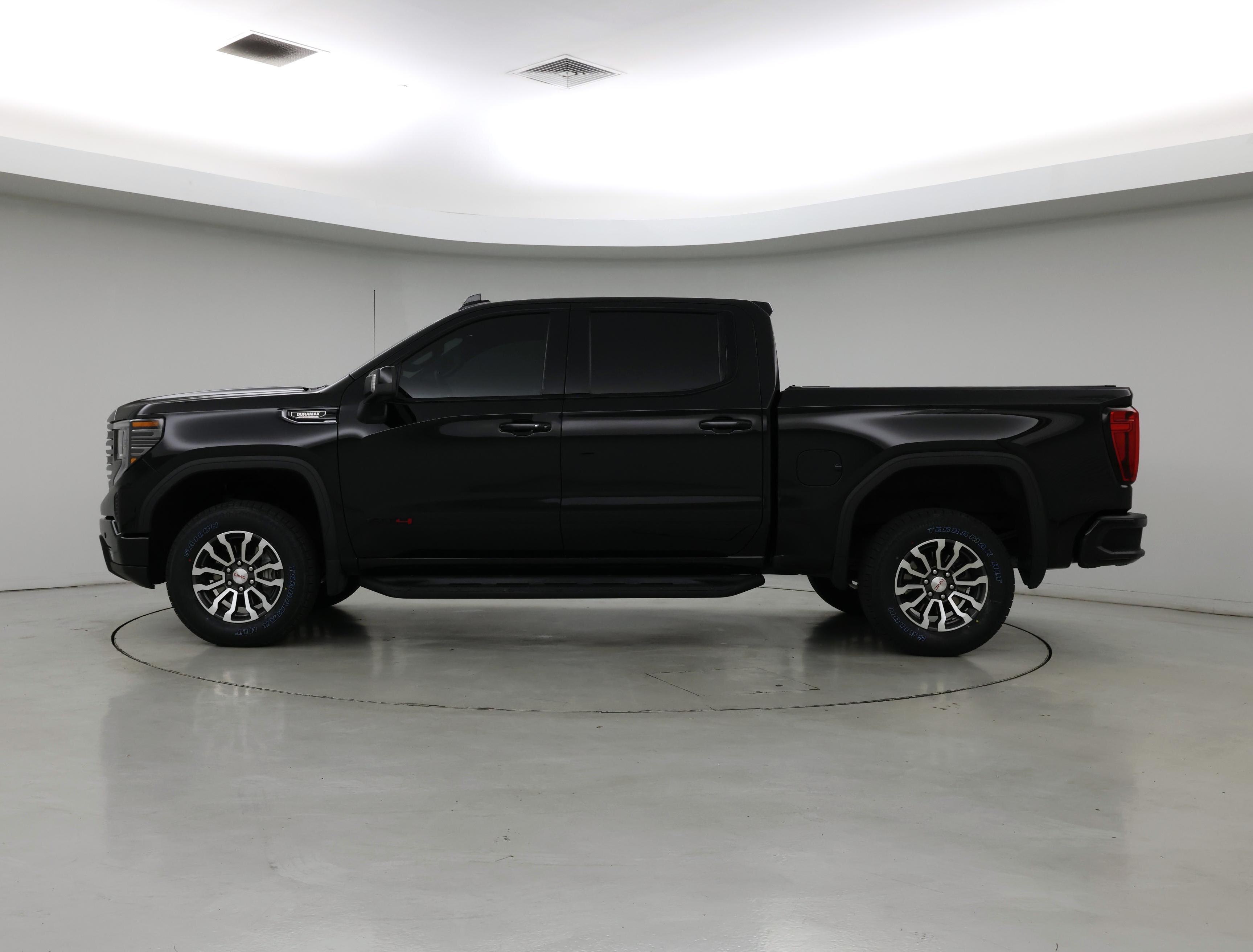 Thumbnail: 2023 GMC Sierra 1500 - 3