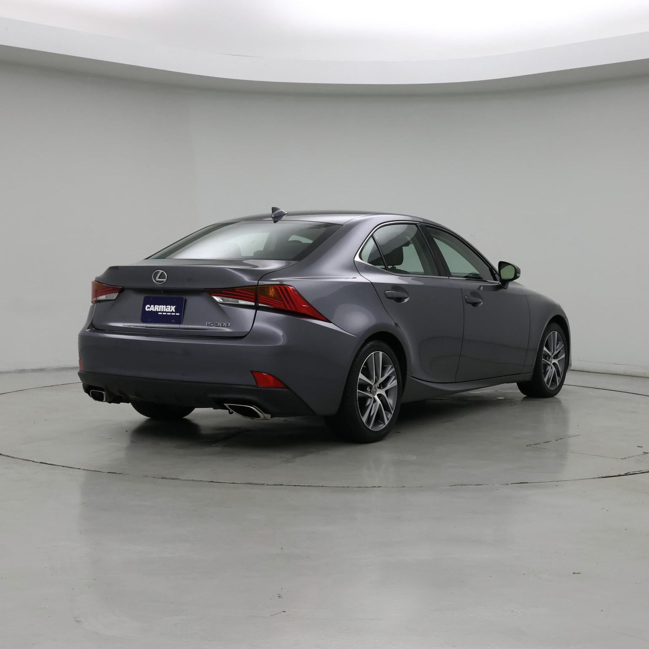 Thumbnail: 2020 Lexus IS - 8