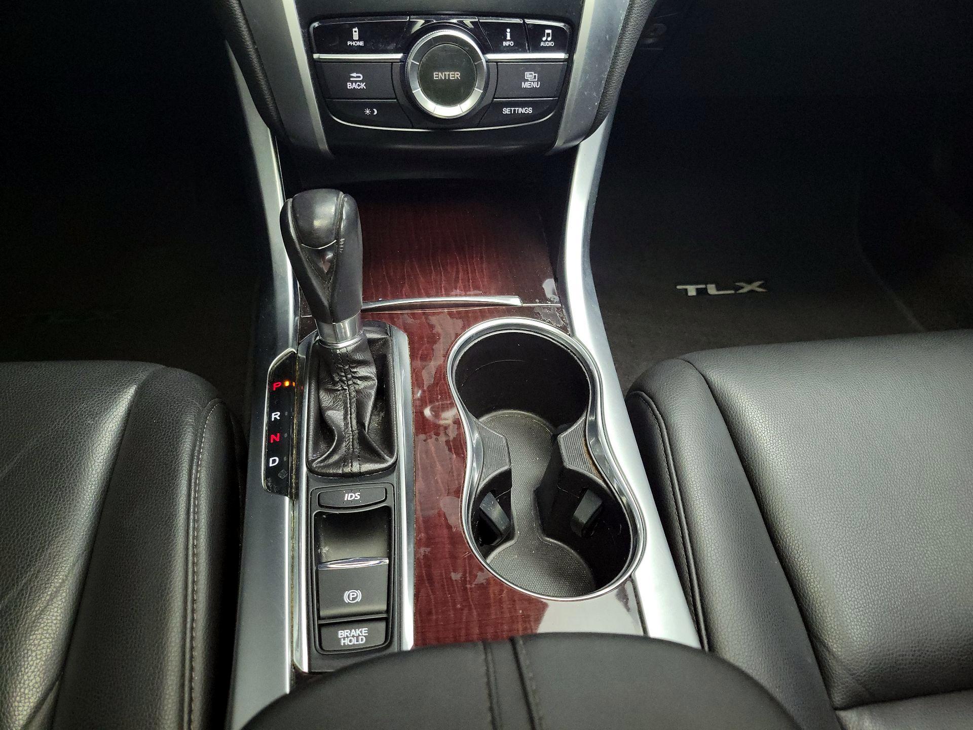 Thumbnail: 2016 Acura TLX - 17