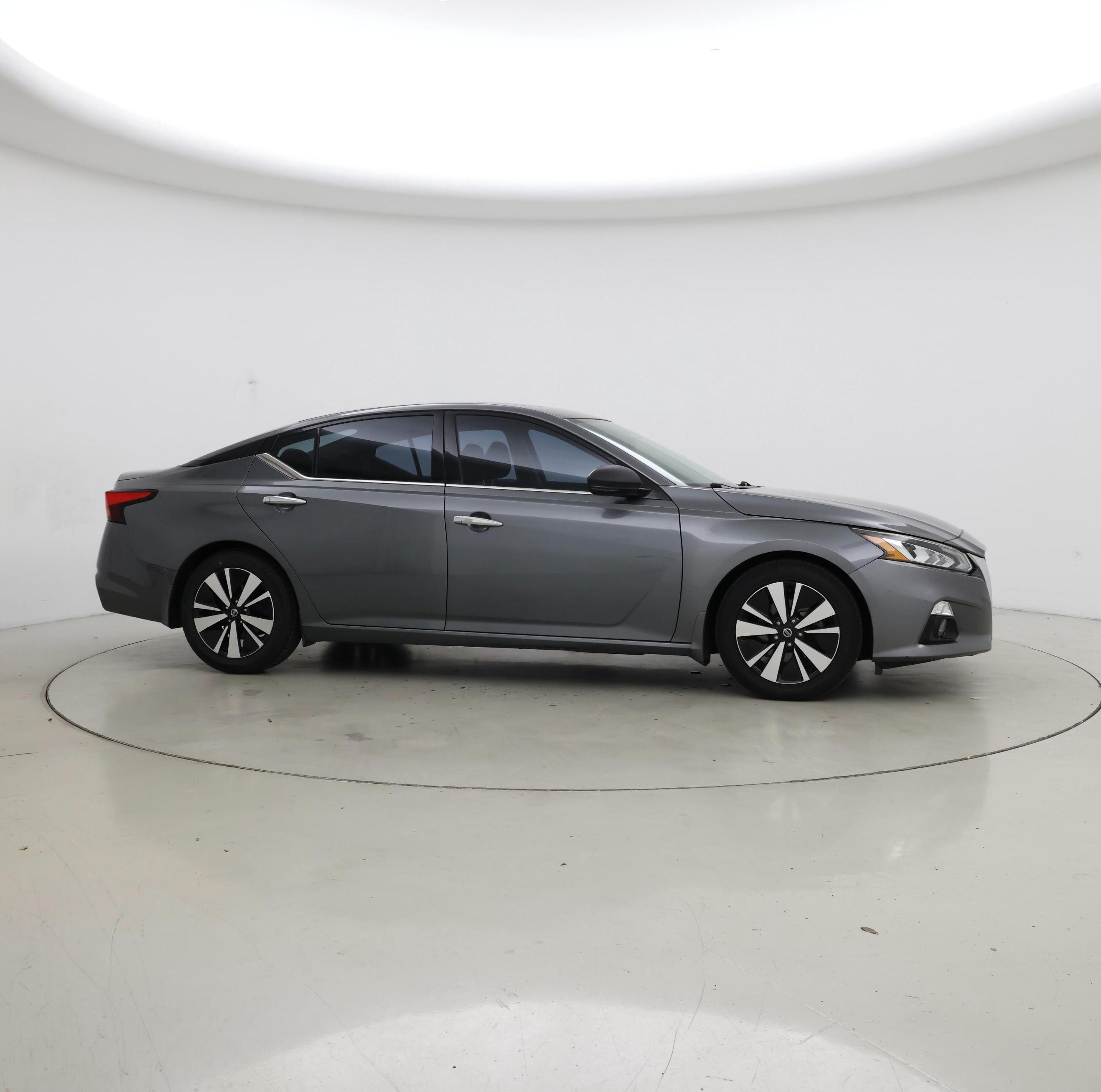 Thumbnail: 2019 Nissan Altima - 7