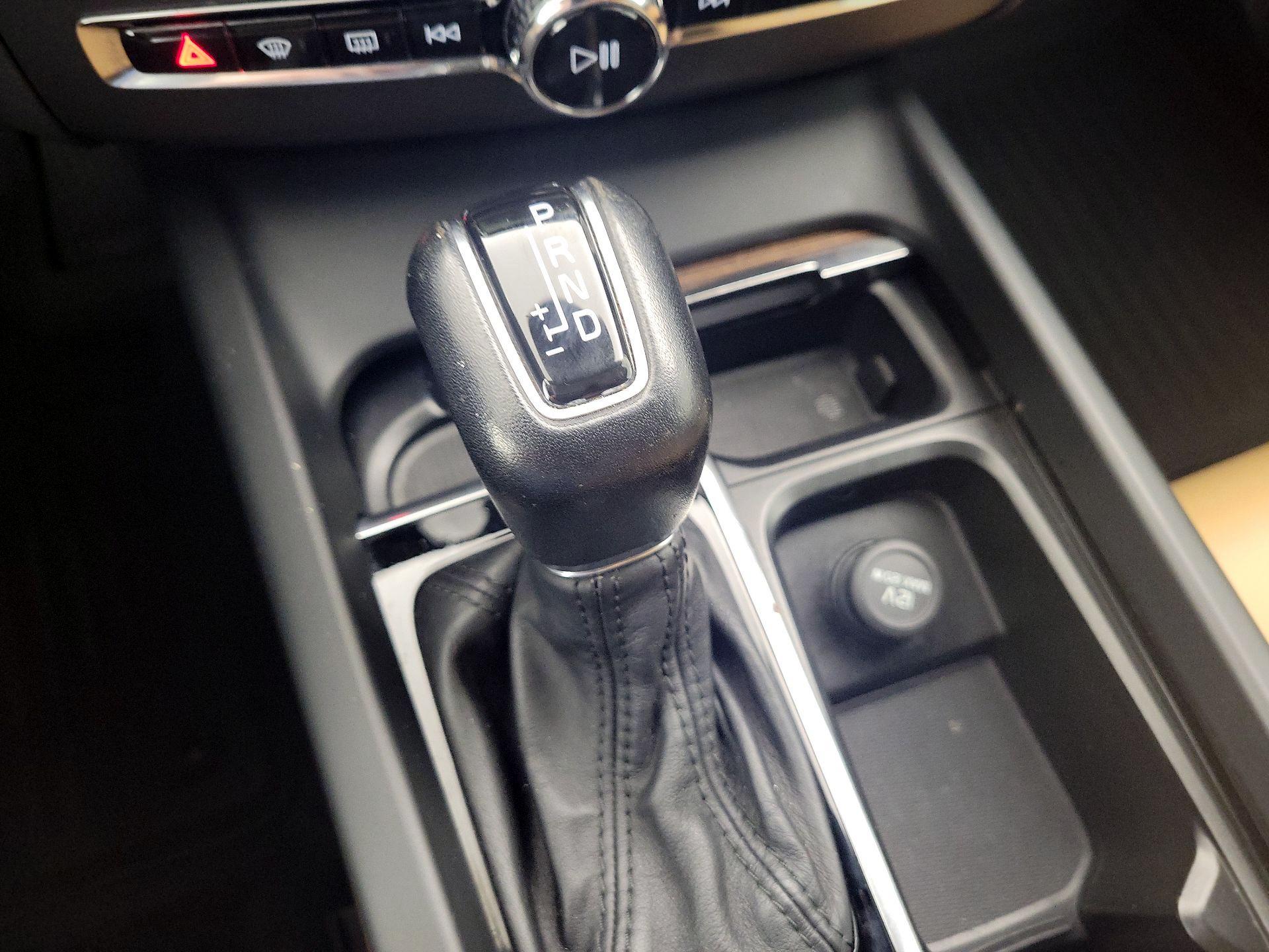 Thumbnail: 2020 Volvo XC60 - 18