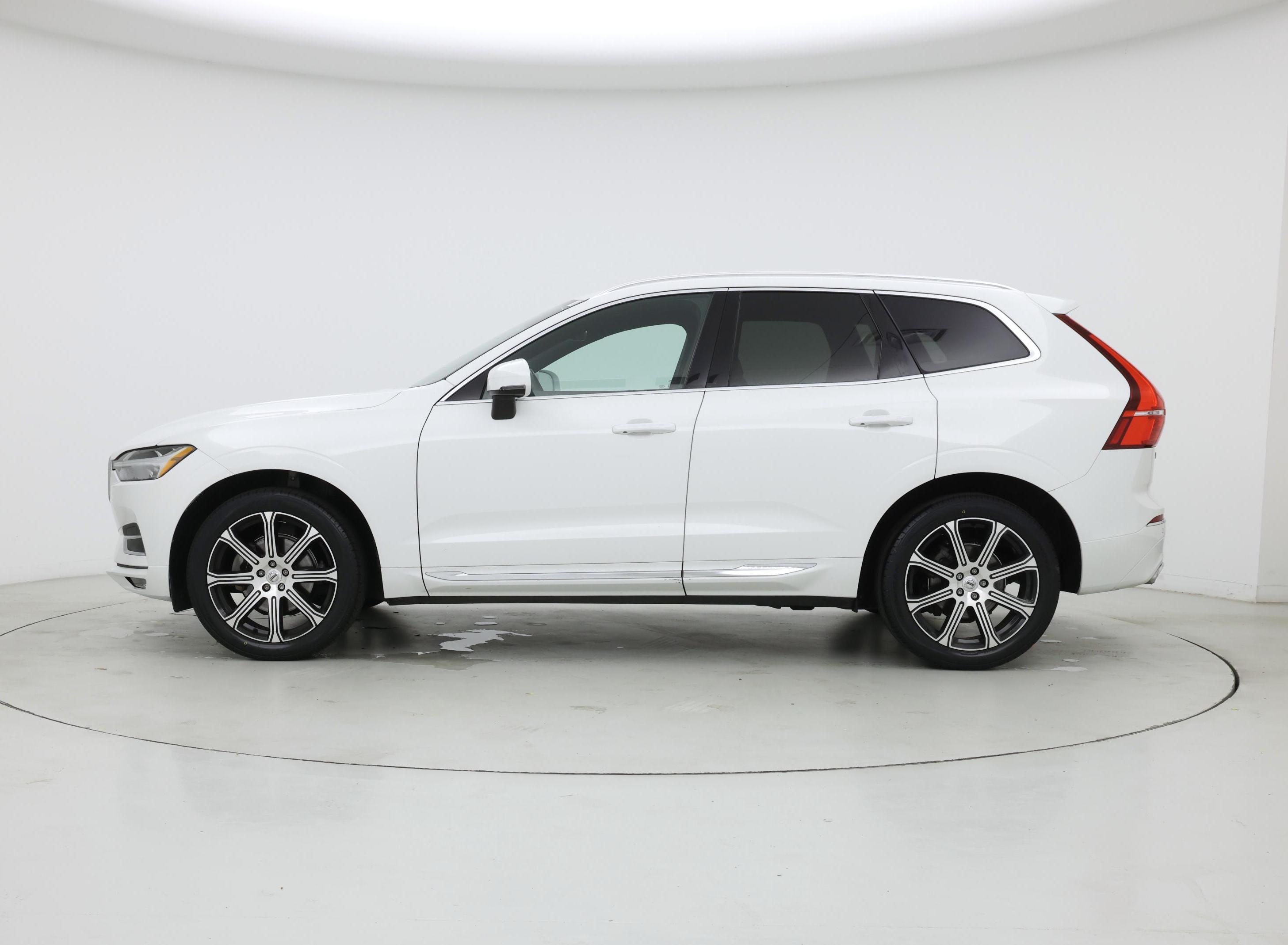 Thumbnail: 2020 Volvo XC60 - 3