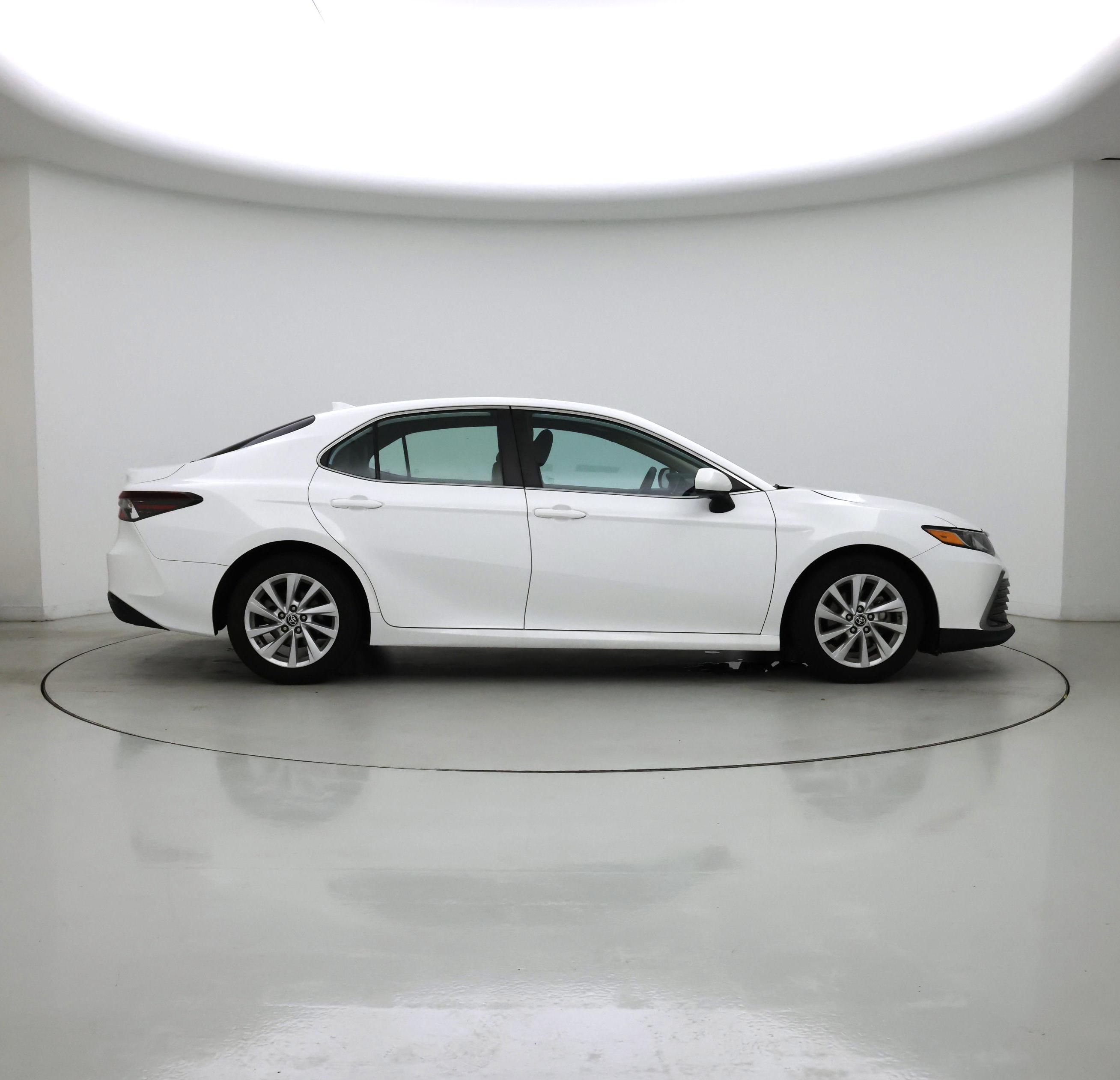 Thumbnail: 2022 Toyota Camry - 7