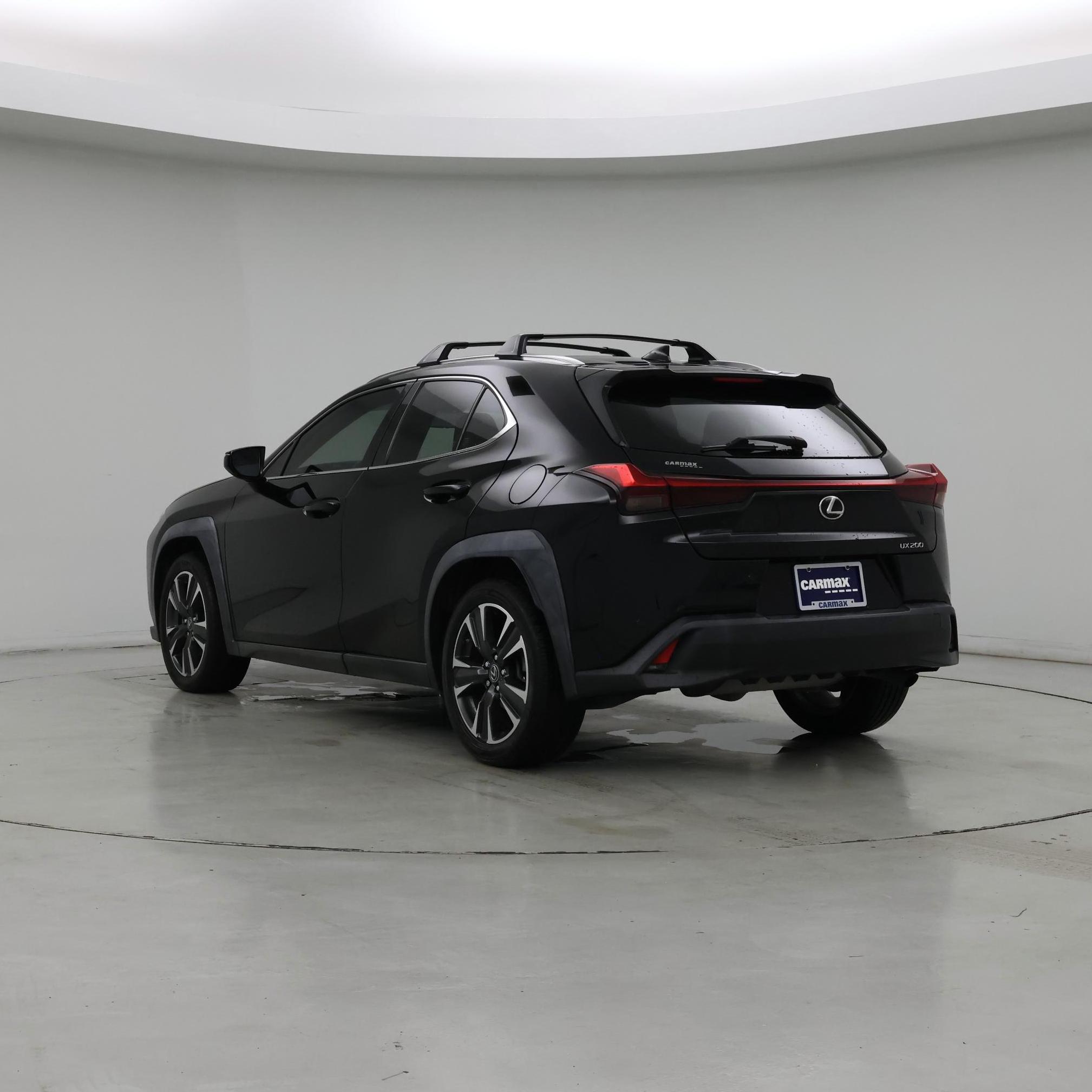 Thumbnail: 2019 Lexus UX - 2