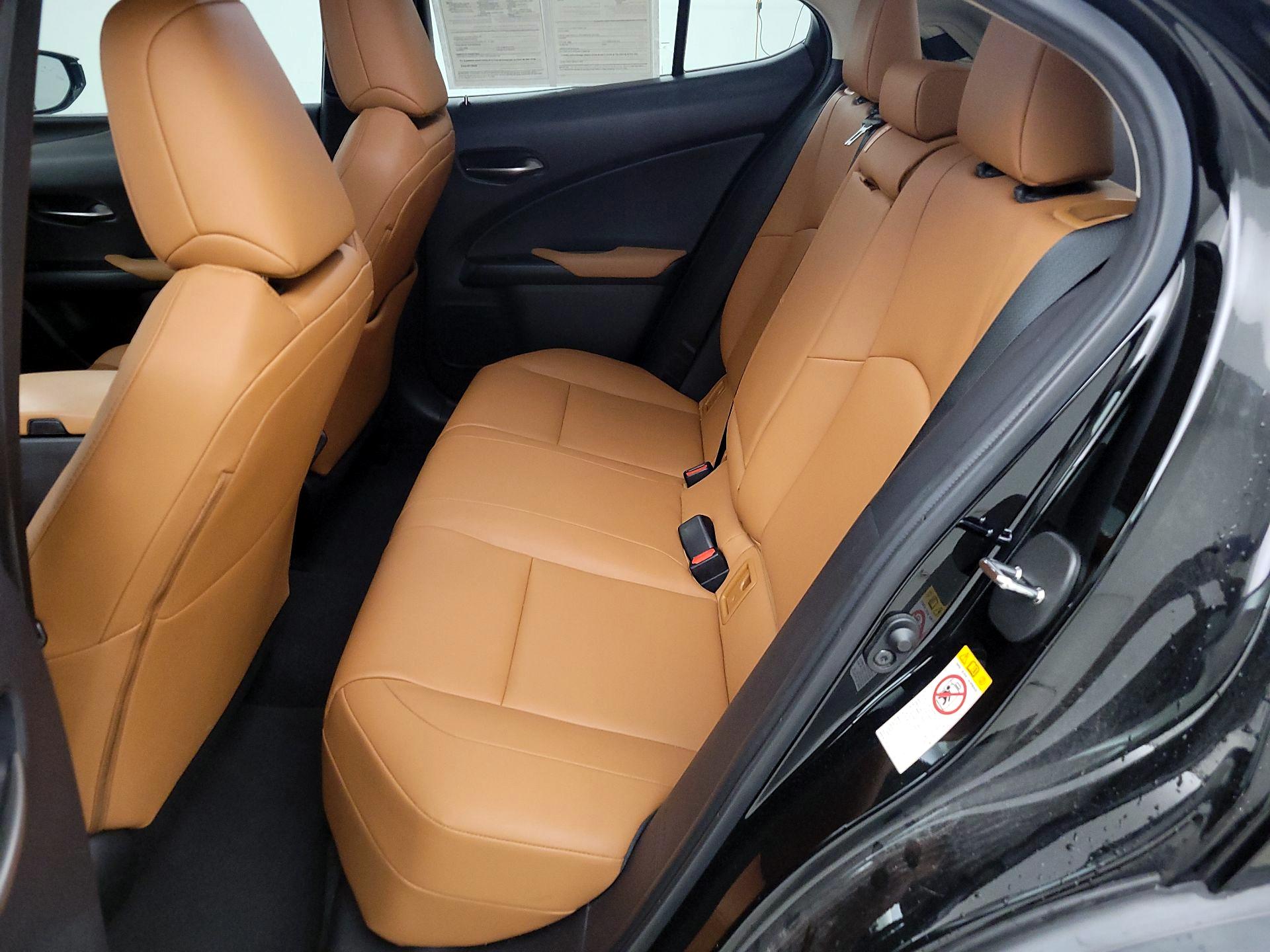 Thumbnail: 2019 Lexus UX - 20