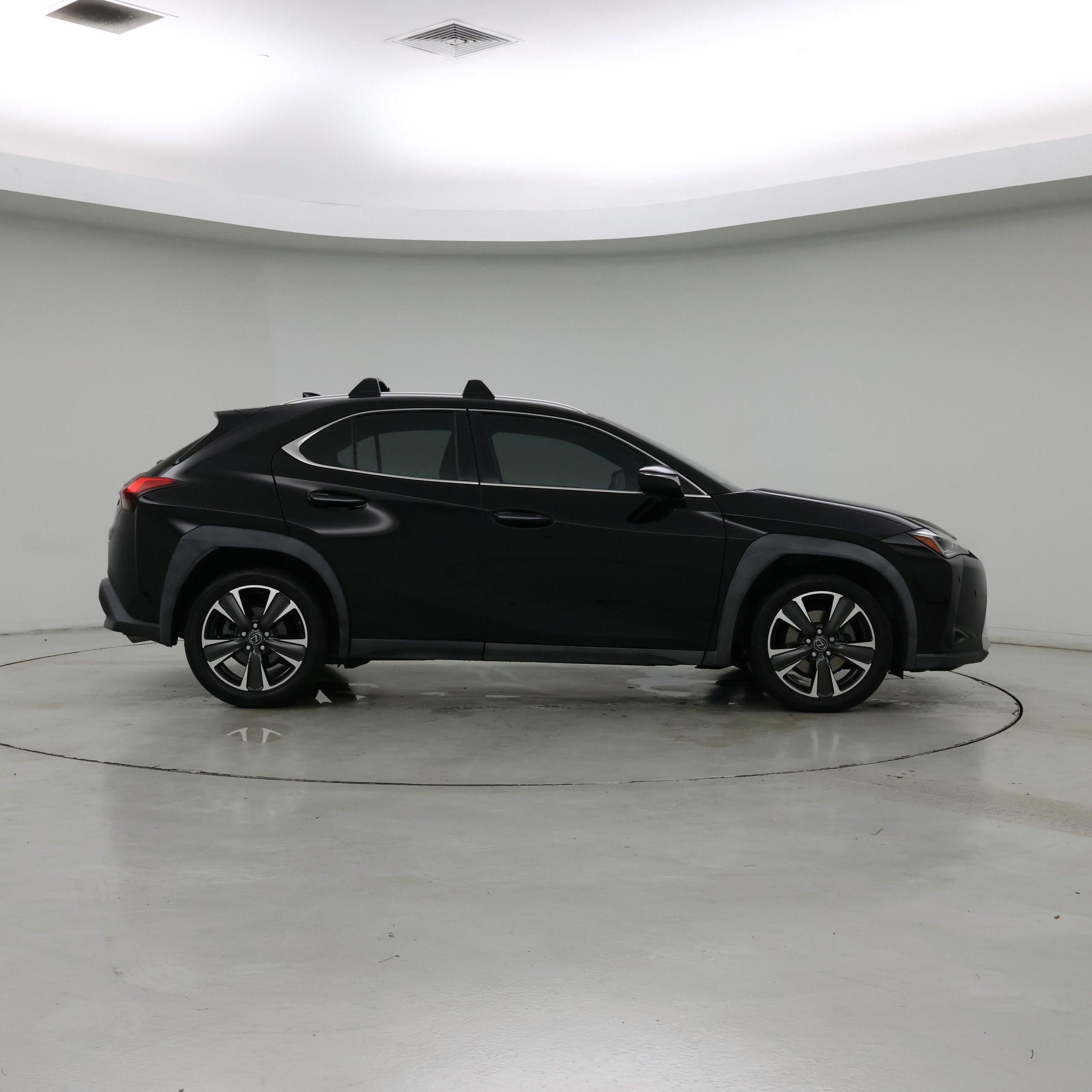 Thumbnail: 2019 Lexus UX - 7