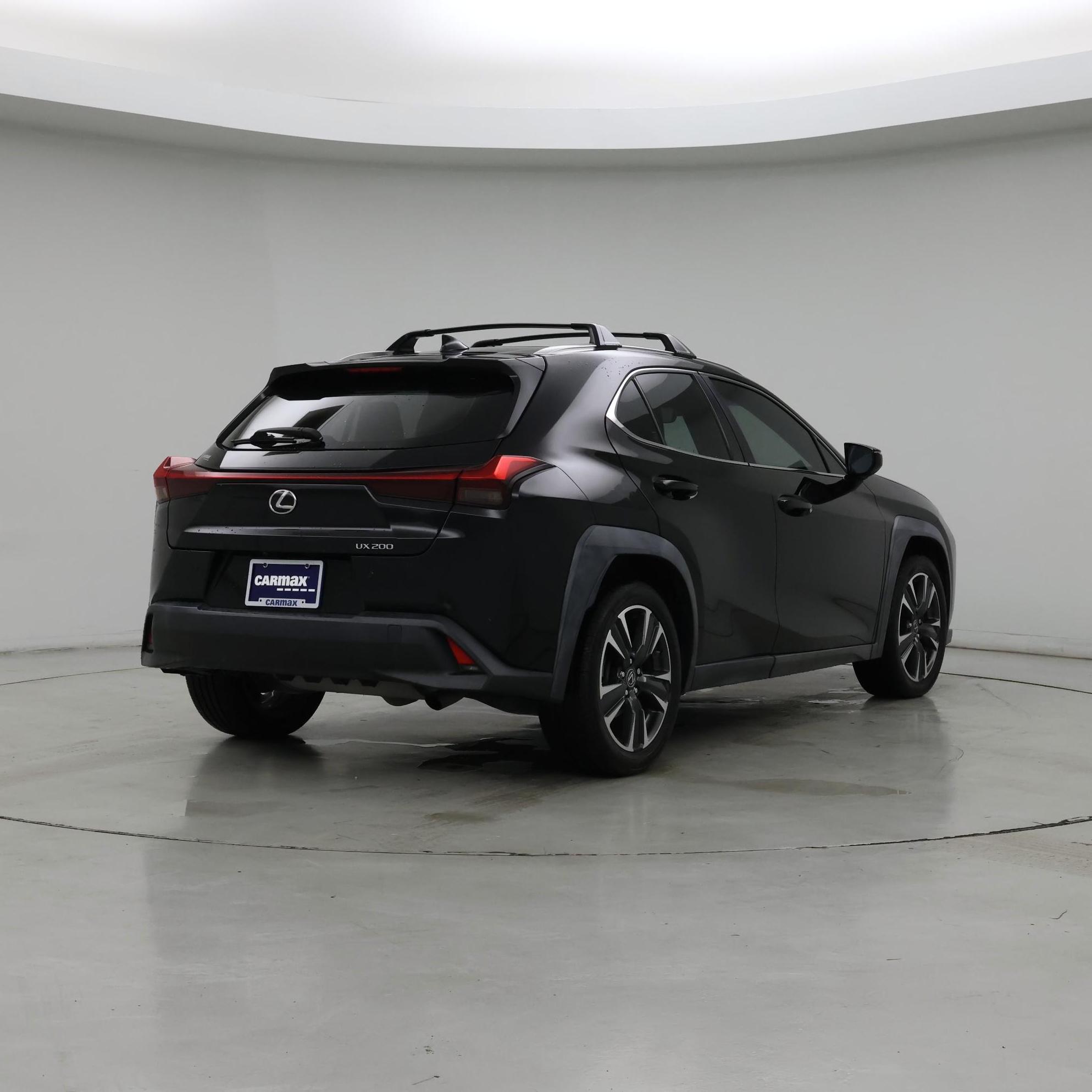 Thumbnail: 2019 Lexus UX - 8