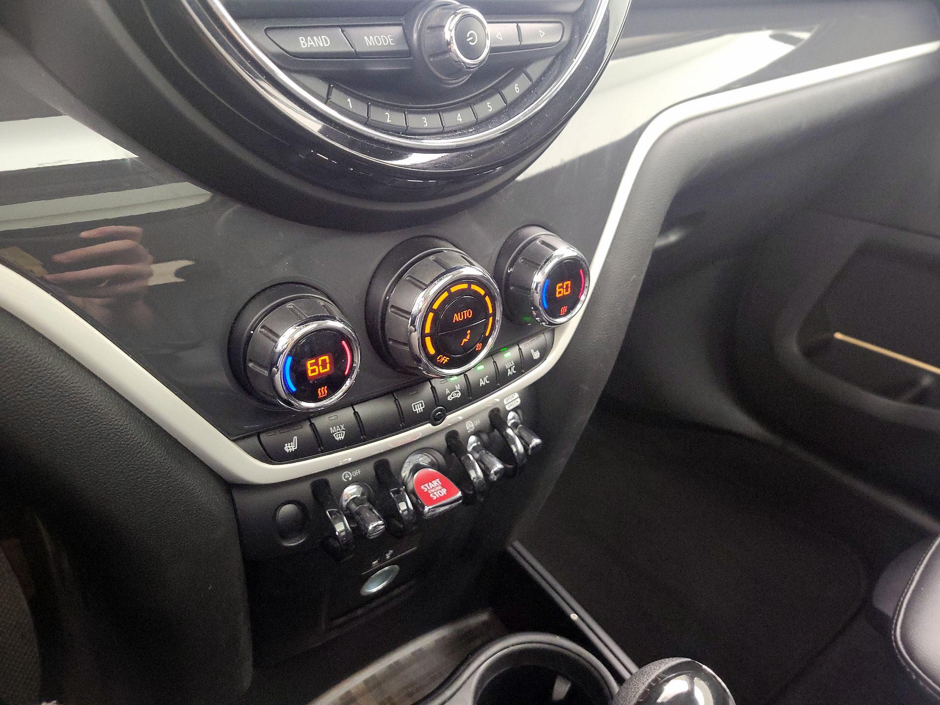 Thumbnail: 2020 MINI Cooper Countryman - 16
