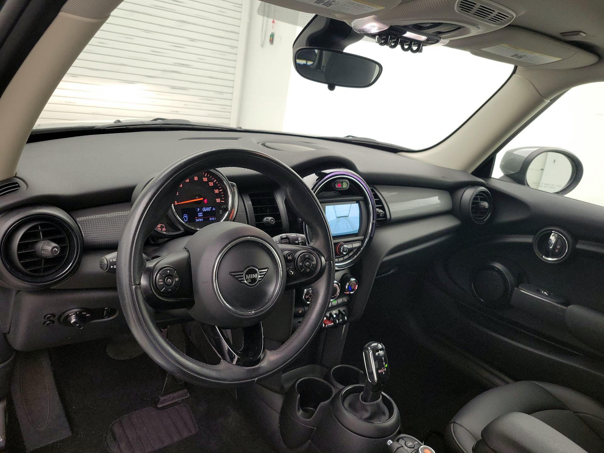 Thumbnail: 2020 MINI Cooper Hardtop - 9