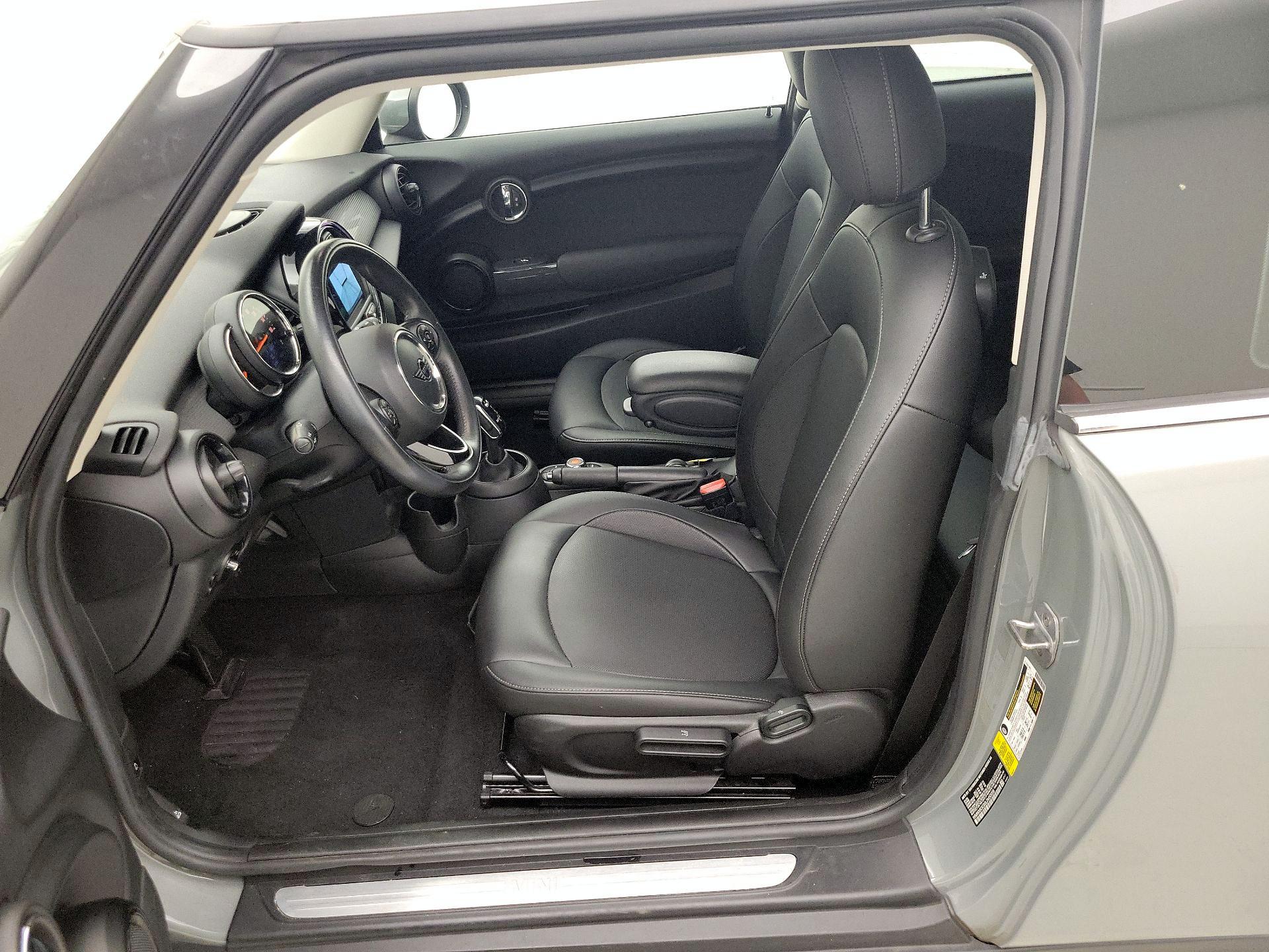 Thumbnail: 2020 MINI Cooper Hardtop - 11