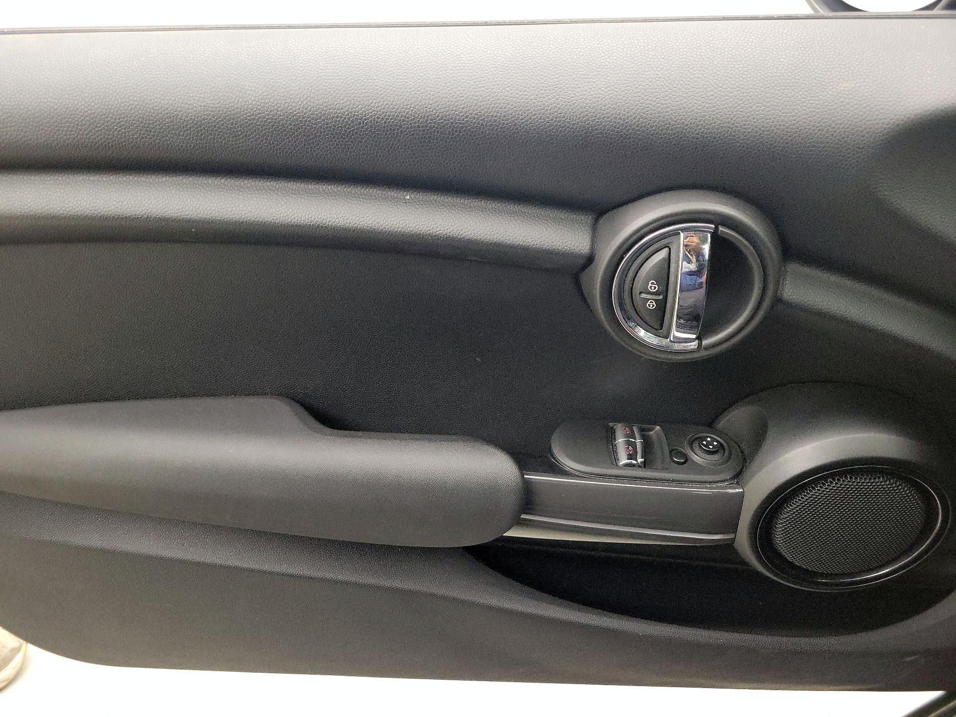 Thumbnail: 2020 MINI Cooper Hardtop - 13