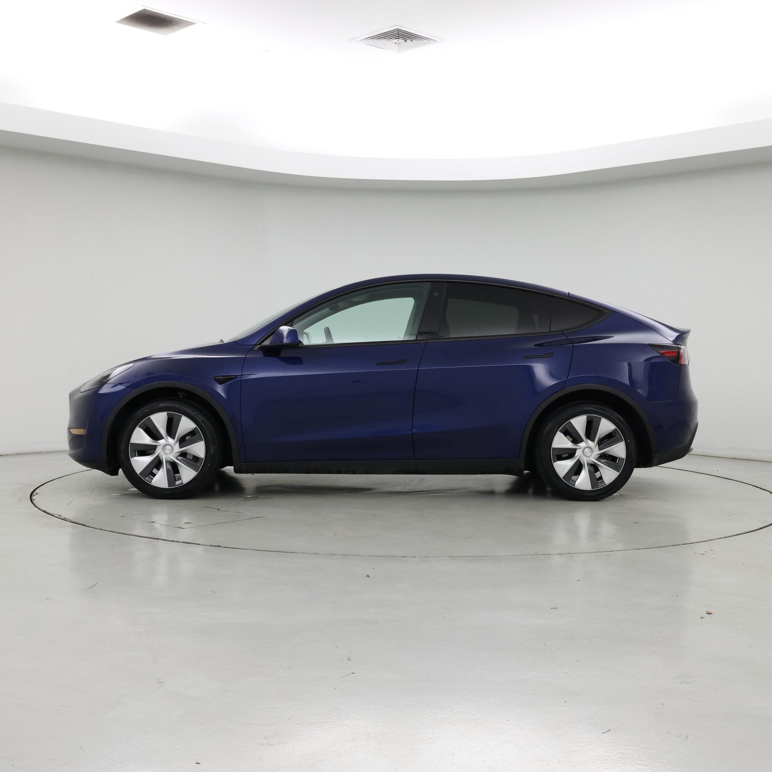 Thumbnail: 2023 Tesla Model Y - 3