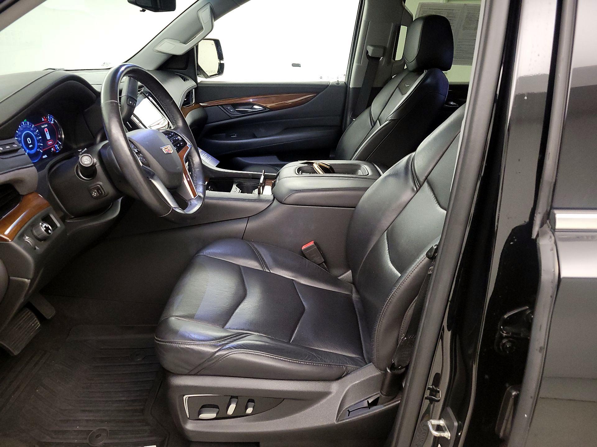Thumbnail: 2019 Cadillac Escalade - 11