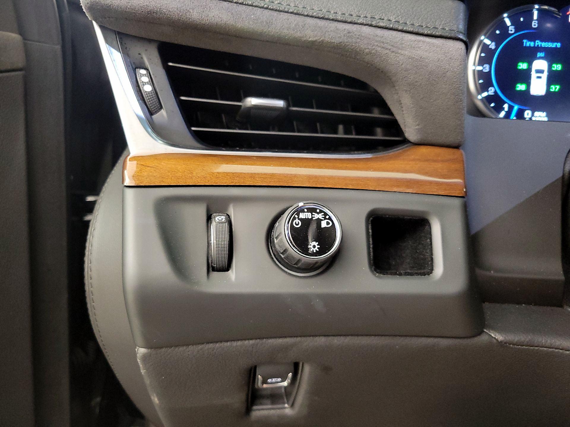 Thumbnail: 2019 Cadillac Escalade - 13
