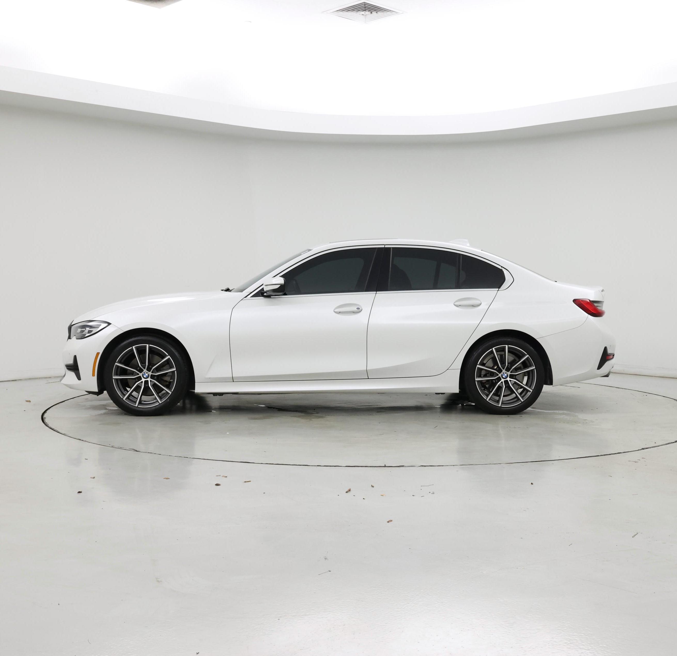 Thumbnail: 2020 BMW 3 Series - 3