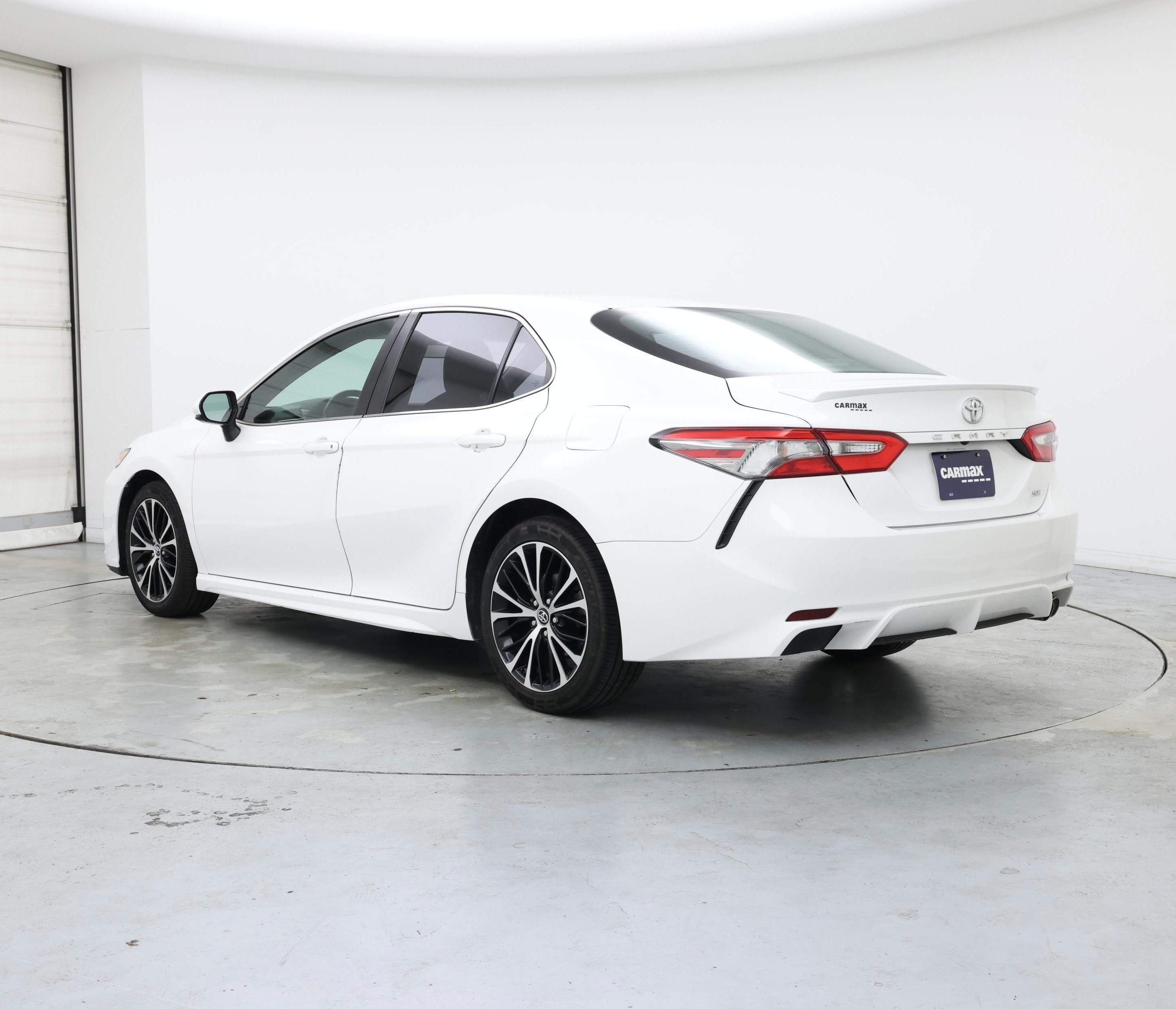 Thumbnail: 2018 Toyota Camry - 2