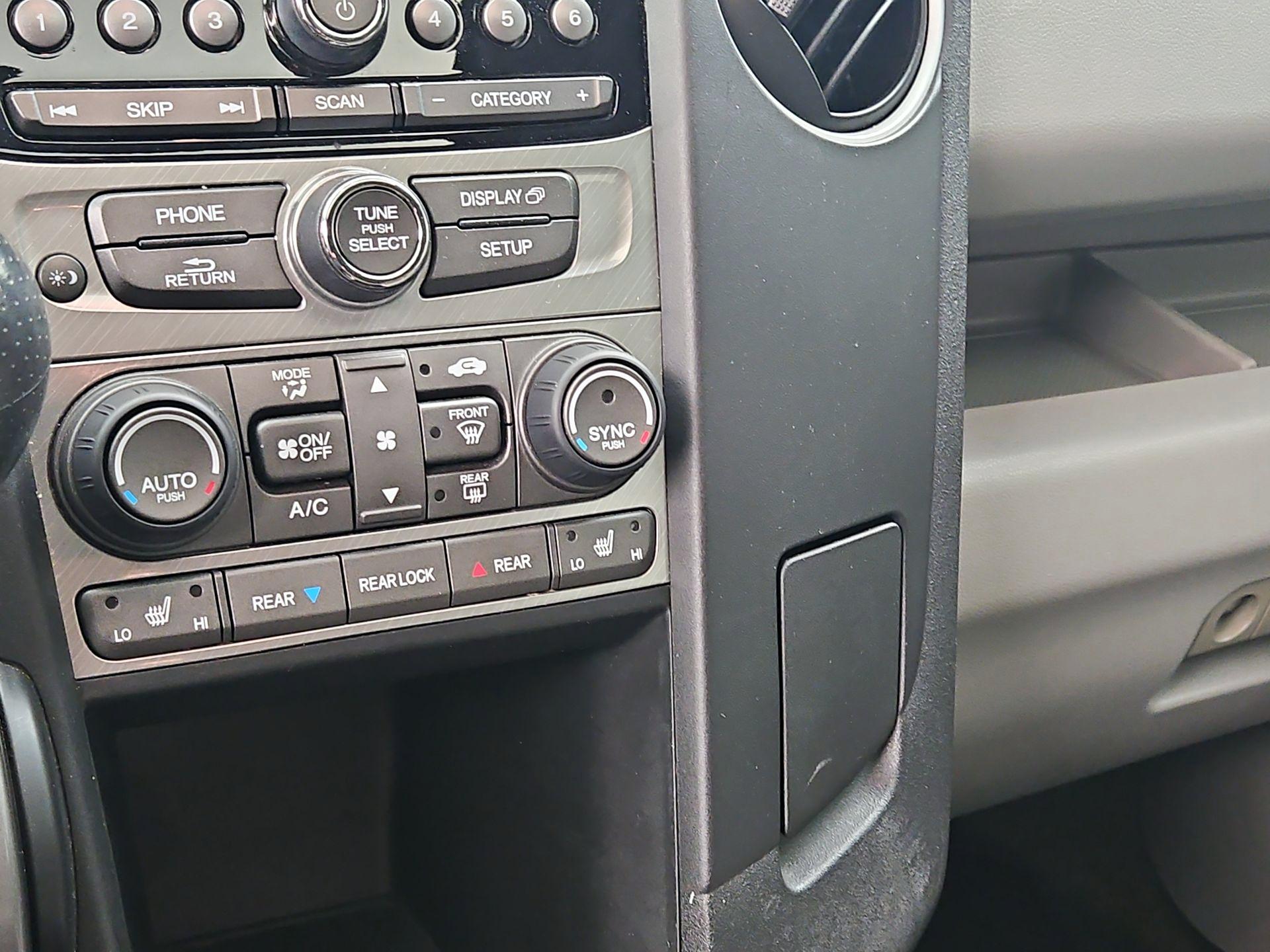 Thumbnail: 2014 Honda Pilot - 16