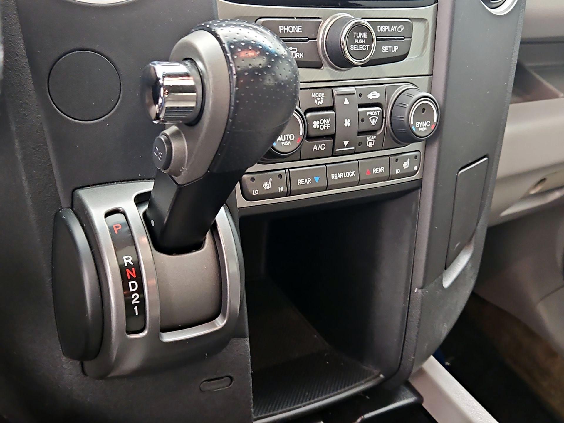 Thumbnail: 2014 Honda Pilot - 17