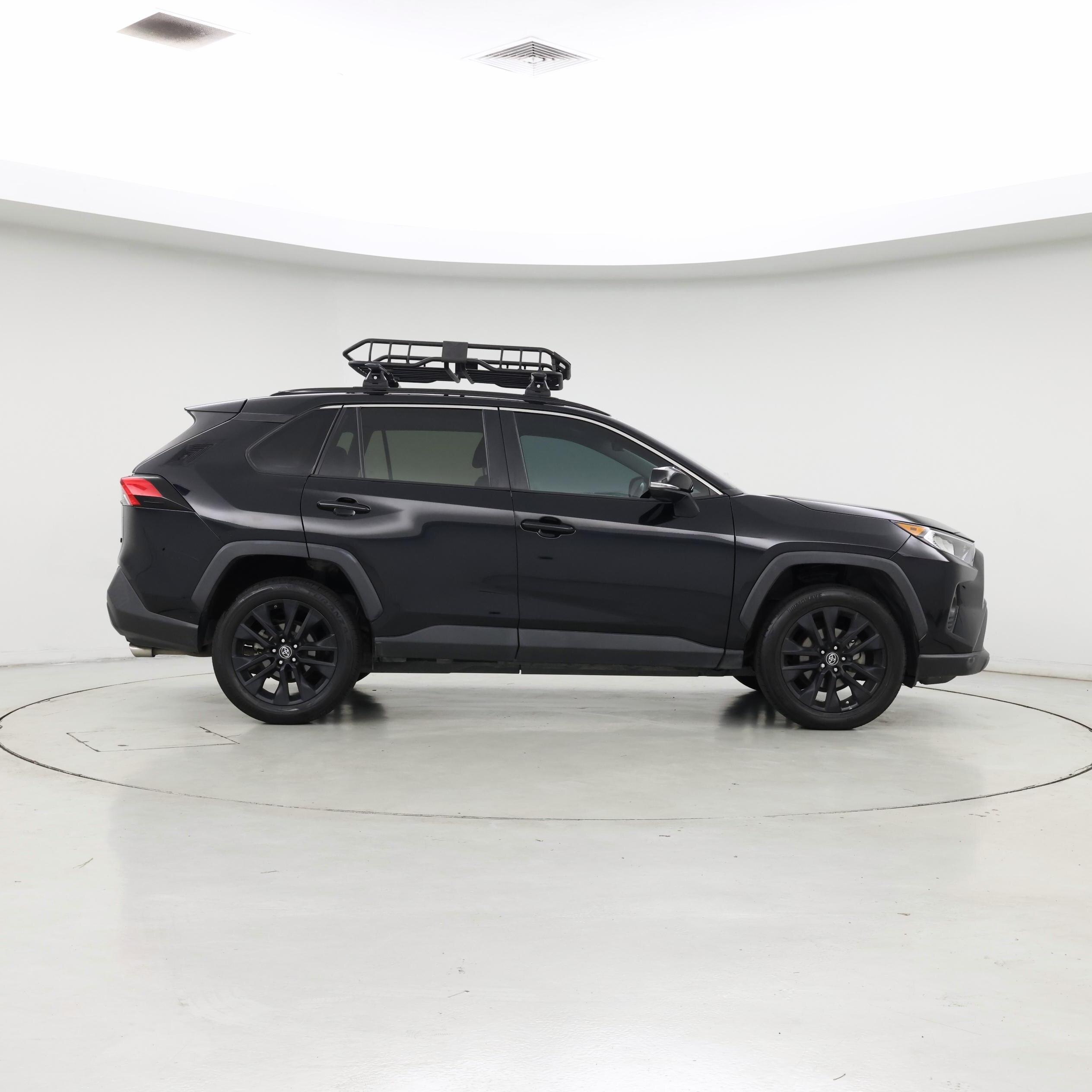 Thumbnail: 2019 Toyota RAV4 - 7