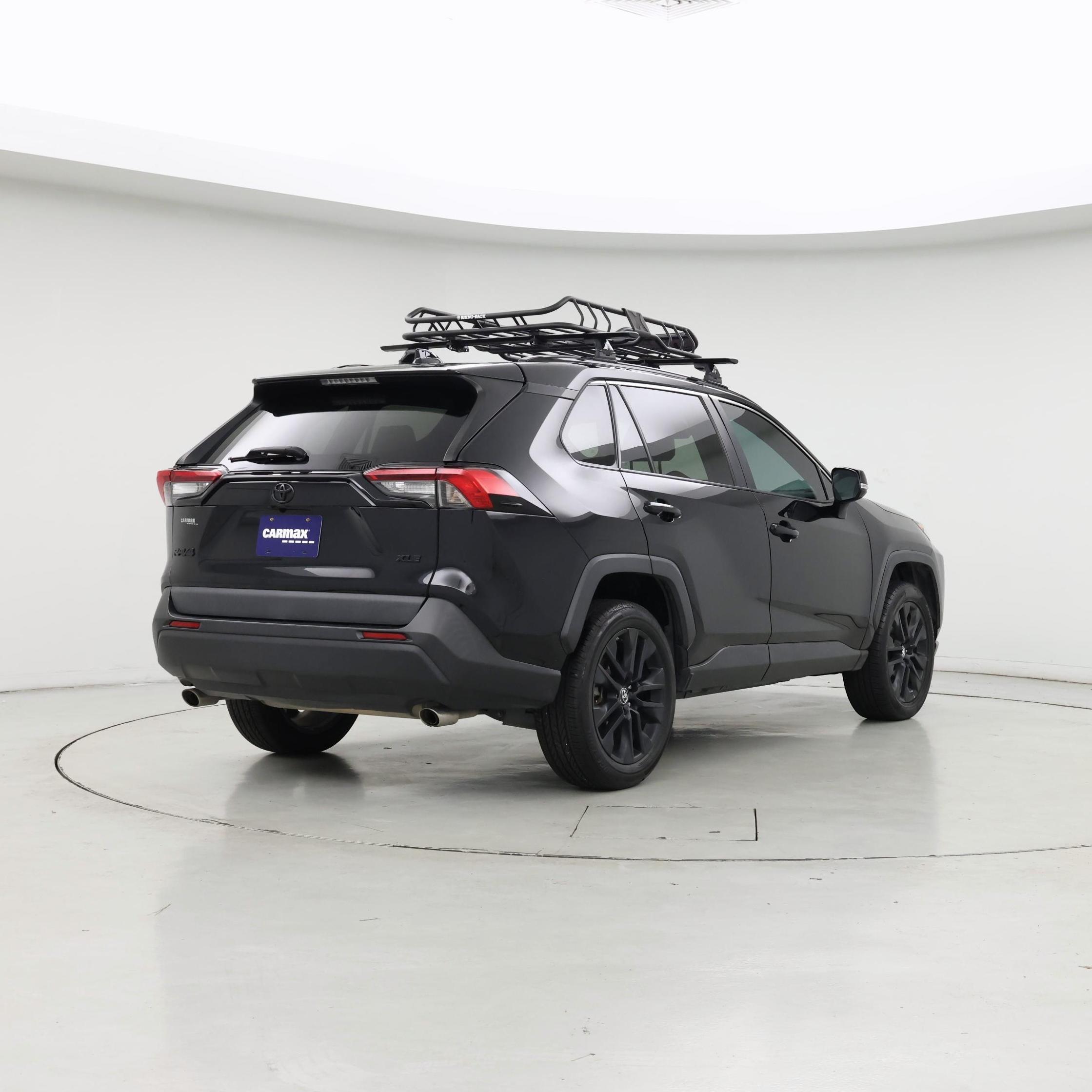 Thumbnail: 2019 Toyota RAV4 - 8