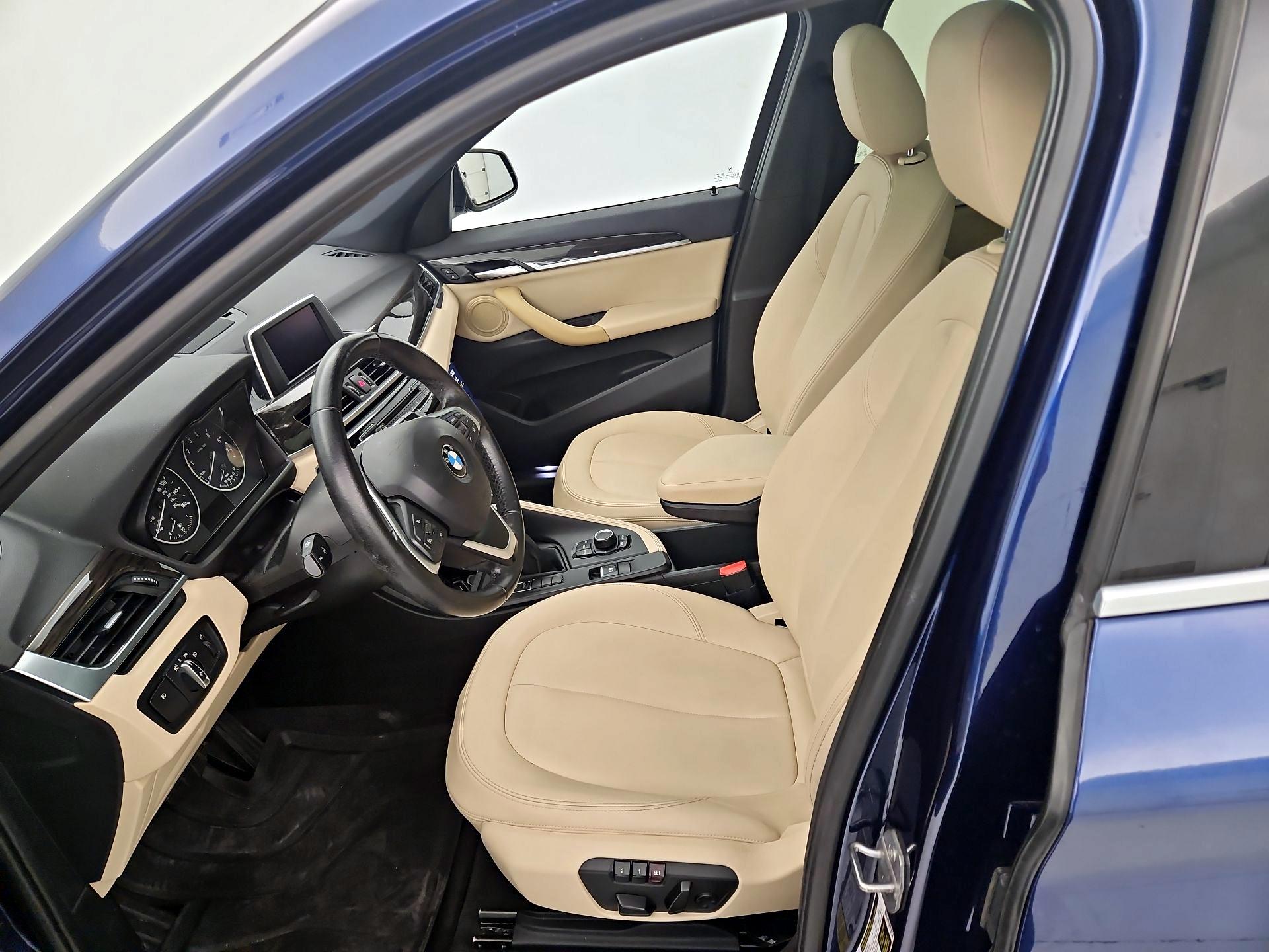 Thumbnail: 2018 BMW X1 - 11