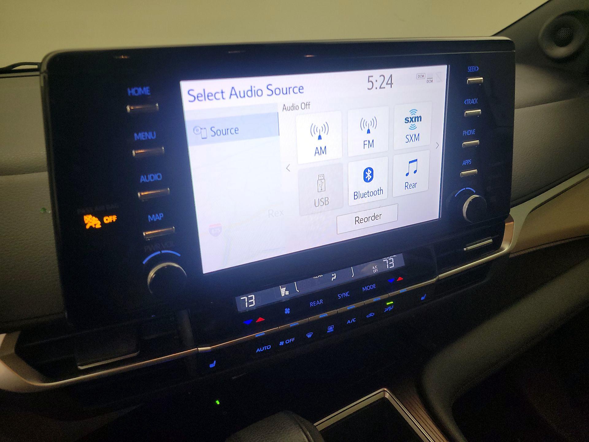Thumbnail: 2021 Toyota Sienna - 16