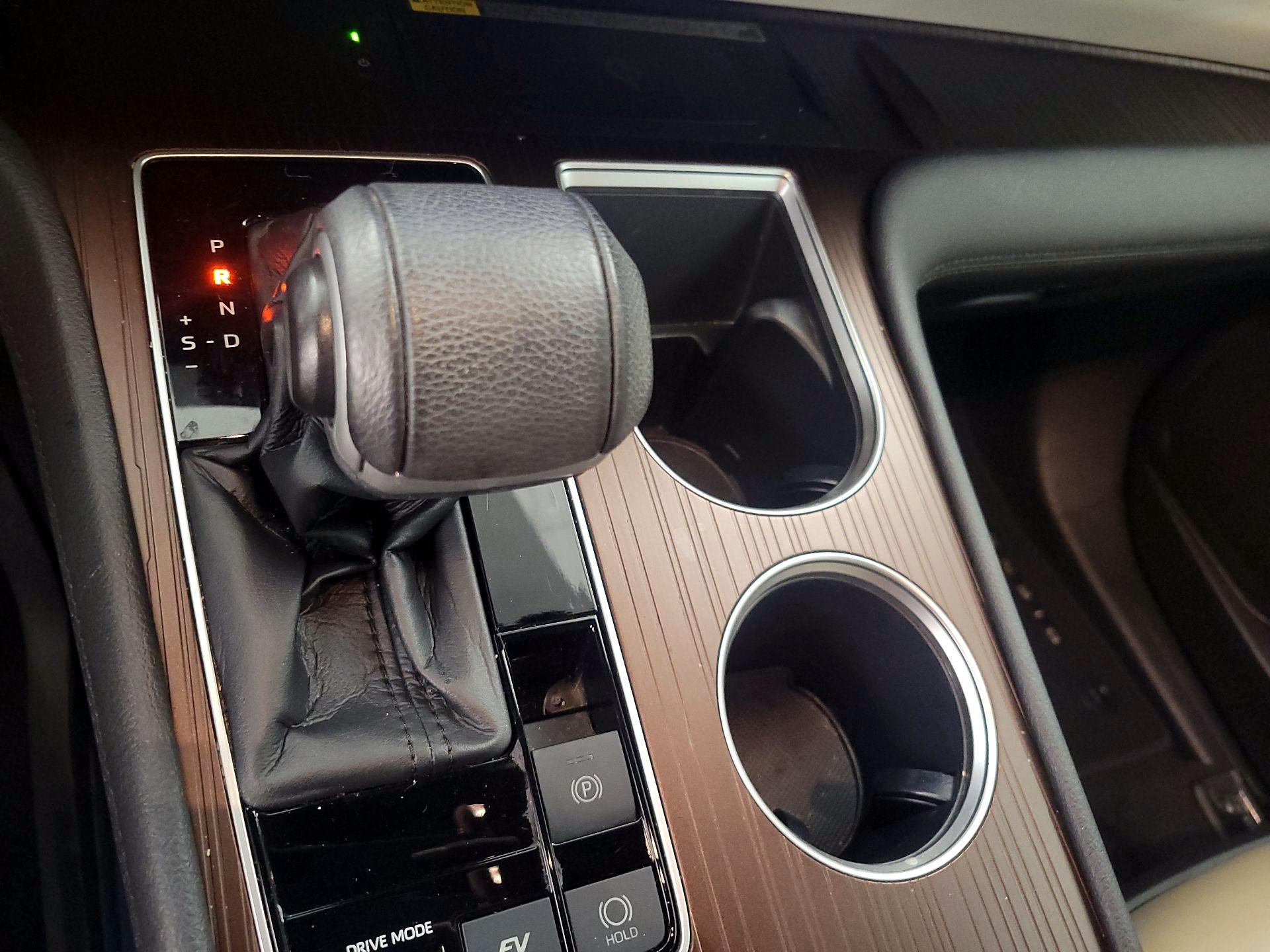 Thumbnail: 2021 Toyota Sienna - 18