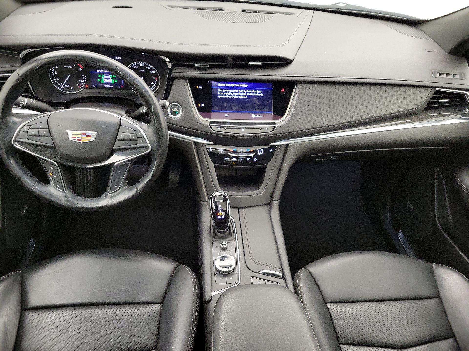 Thumbnail: 2021 Cadillac XT5 - 9
