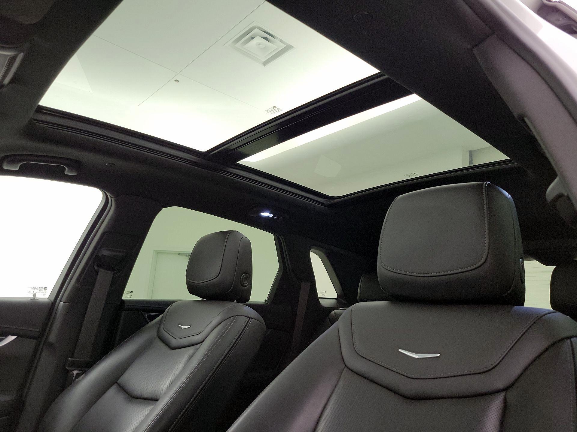 Thumbnail: 2021 Cadillac XT5 - 19