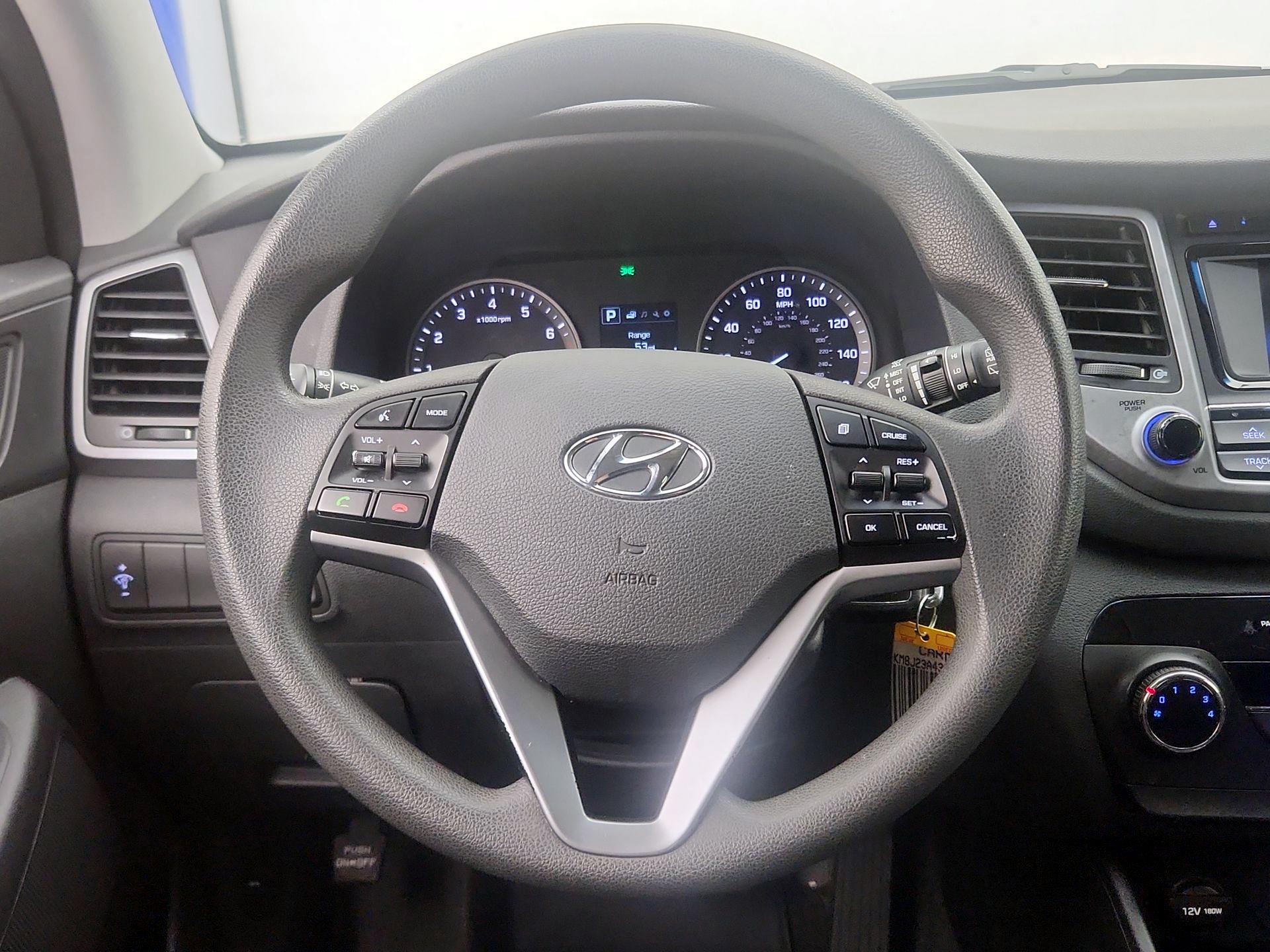 Thumbnail: 2016 Hyundai Tucson - 10