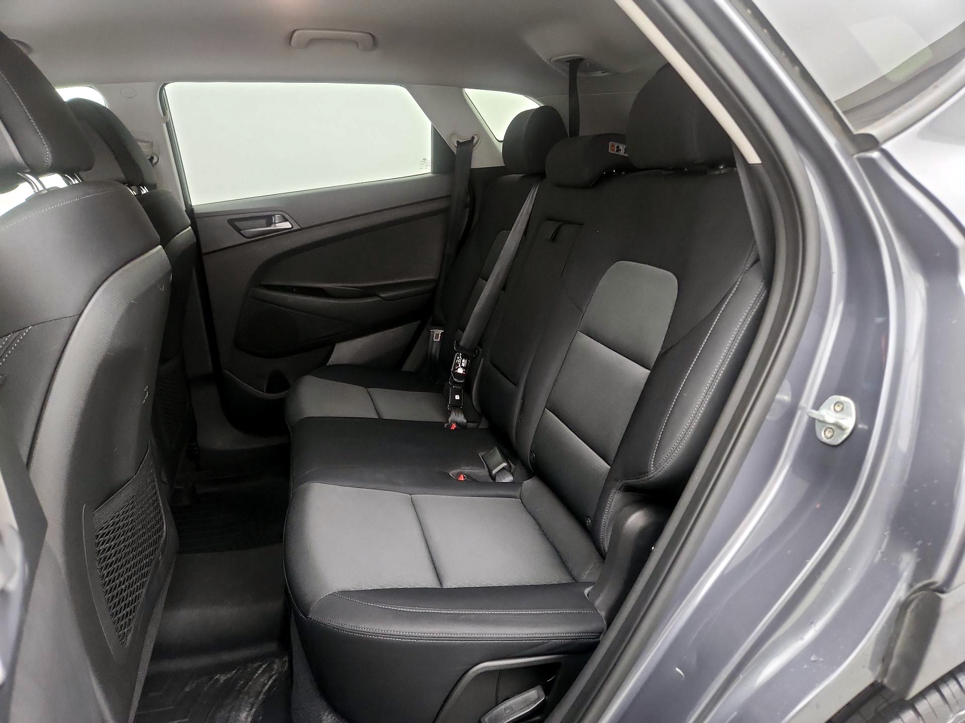Thumbnail: 2016 Hyundai Tucson - 19