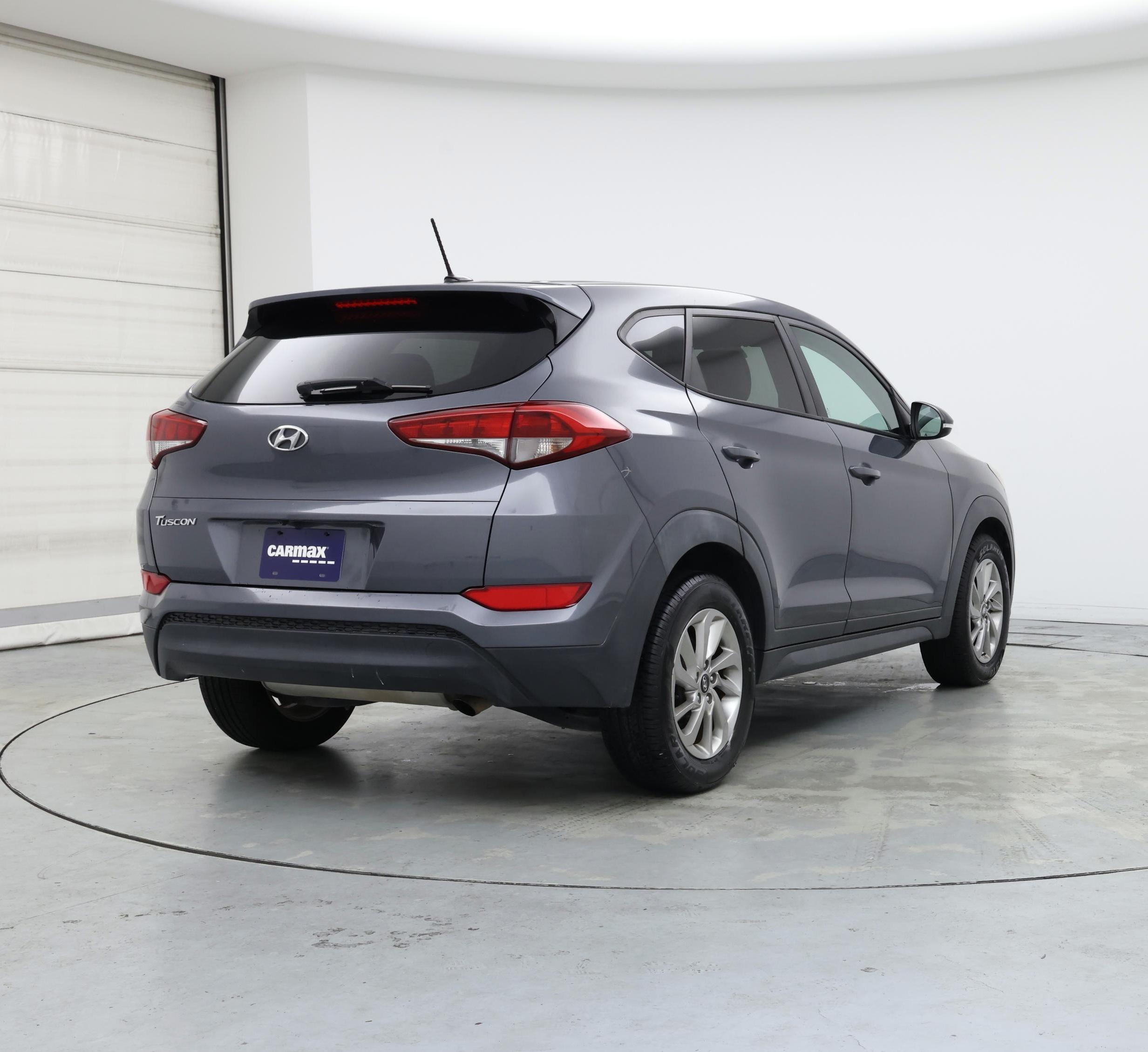 Thumbnail: 2016 Hyundai Tucson - 8