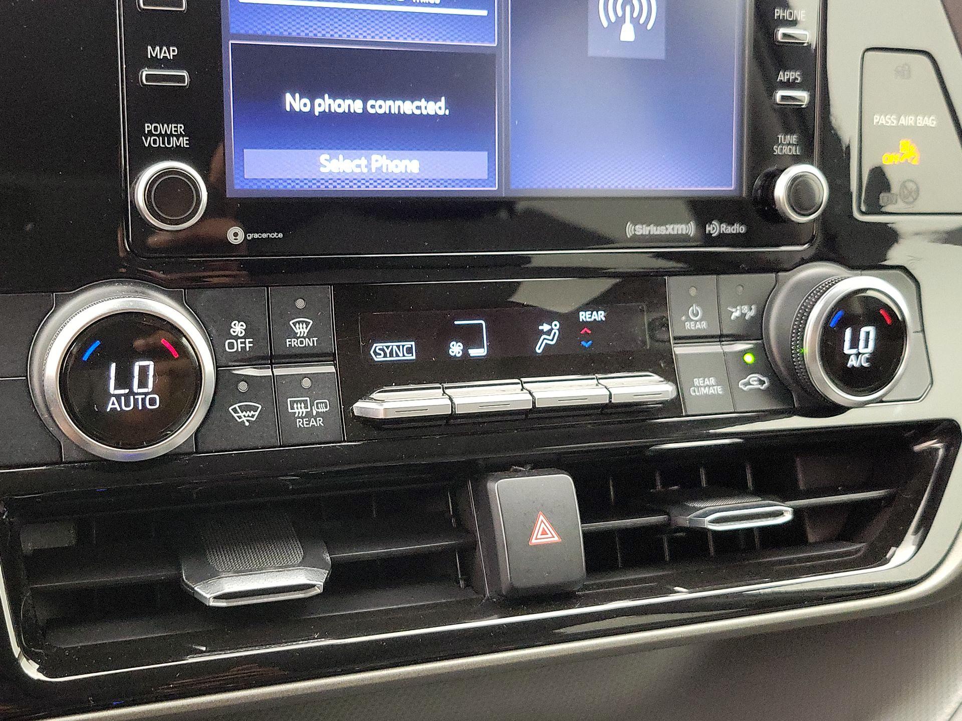 Thumbnail: 2021 Toyota Highlander - 16