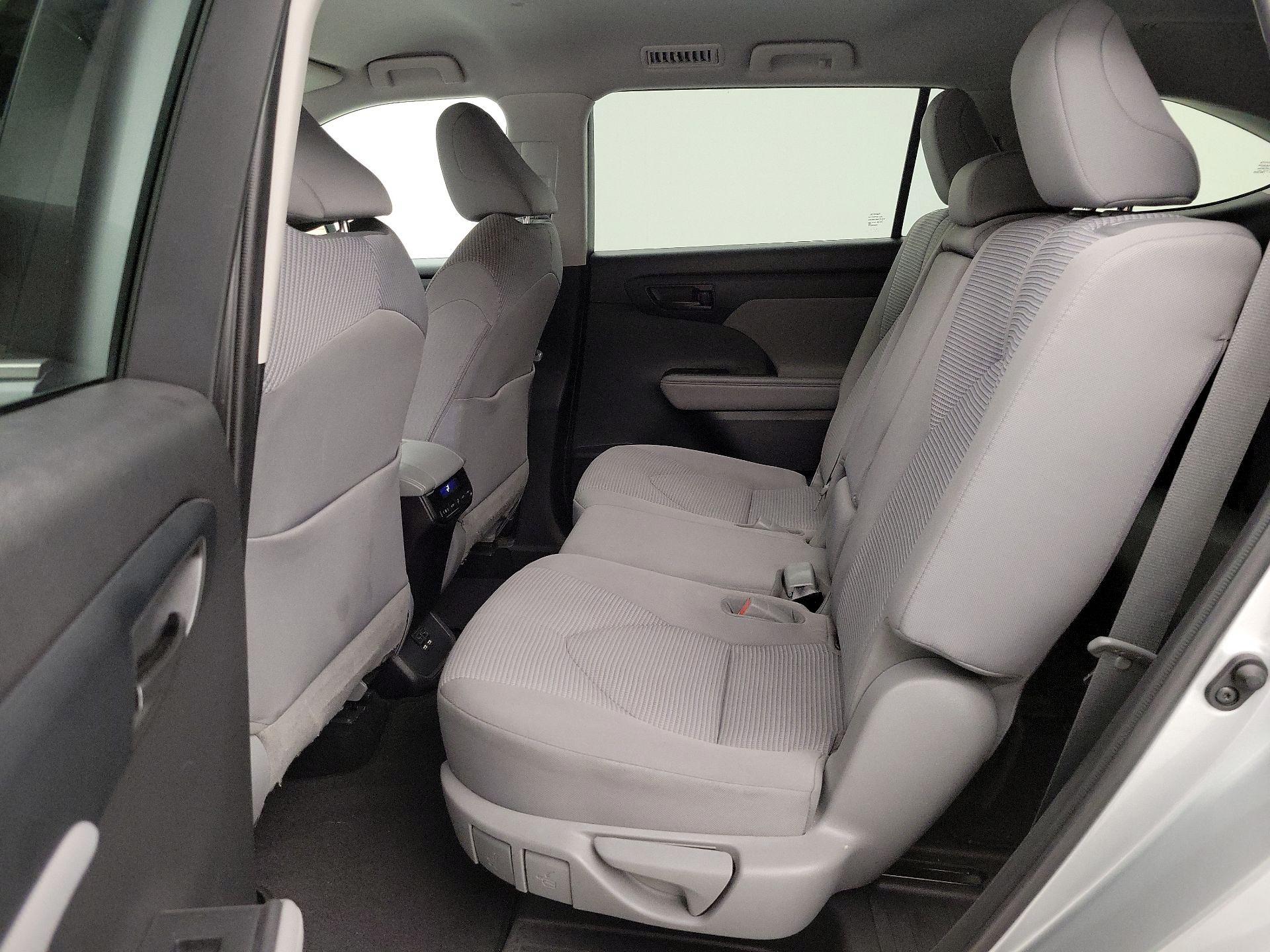 Thumbnail: 2021 Toyota Highlander - 19