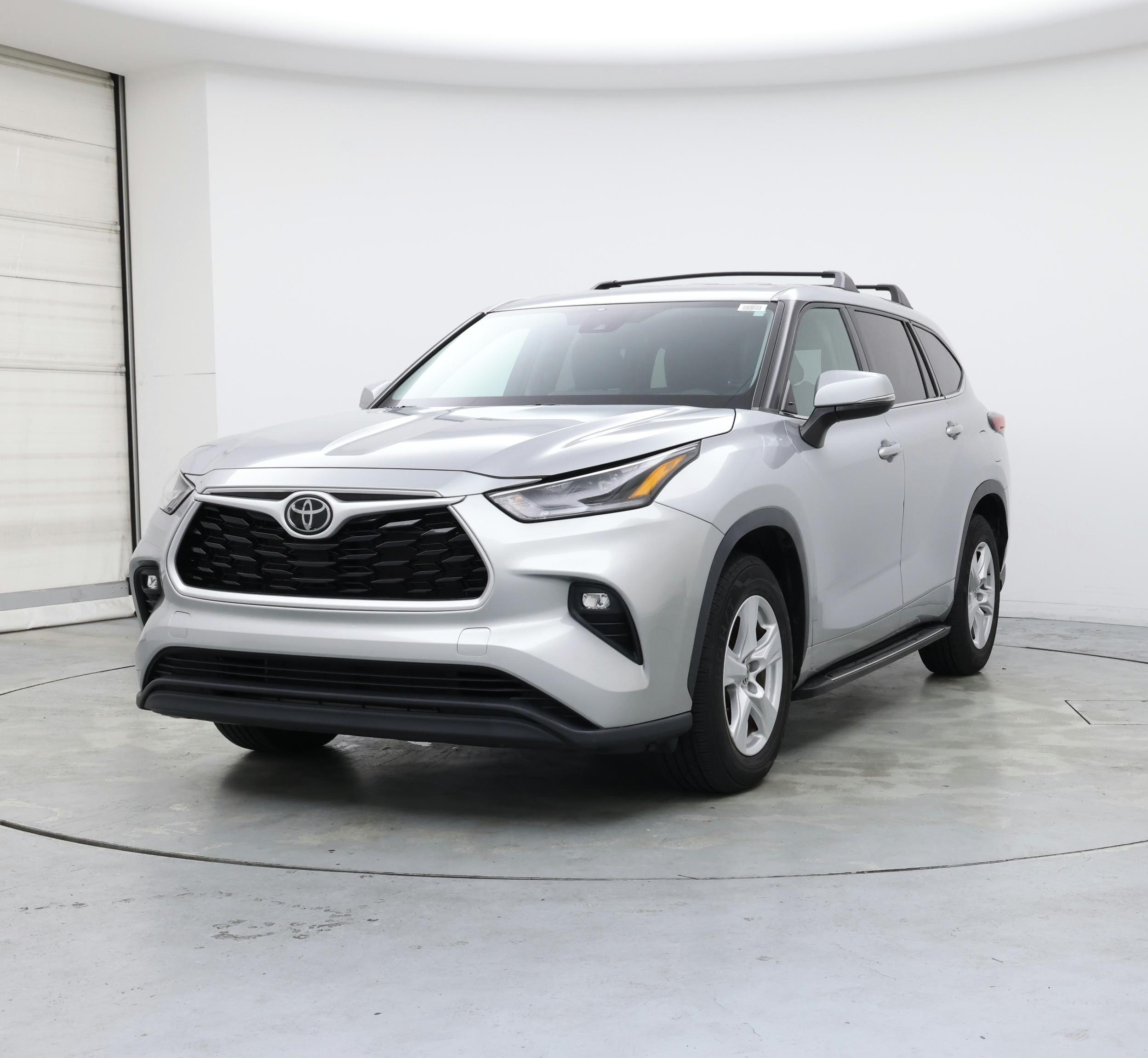 Thumbnail: 2021 Toyota Highlander - 4
