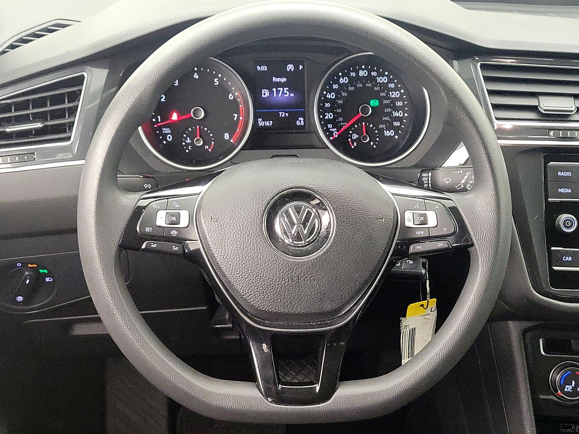 Thumbnail: 2019 Volkswagen Tiguan - 10