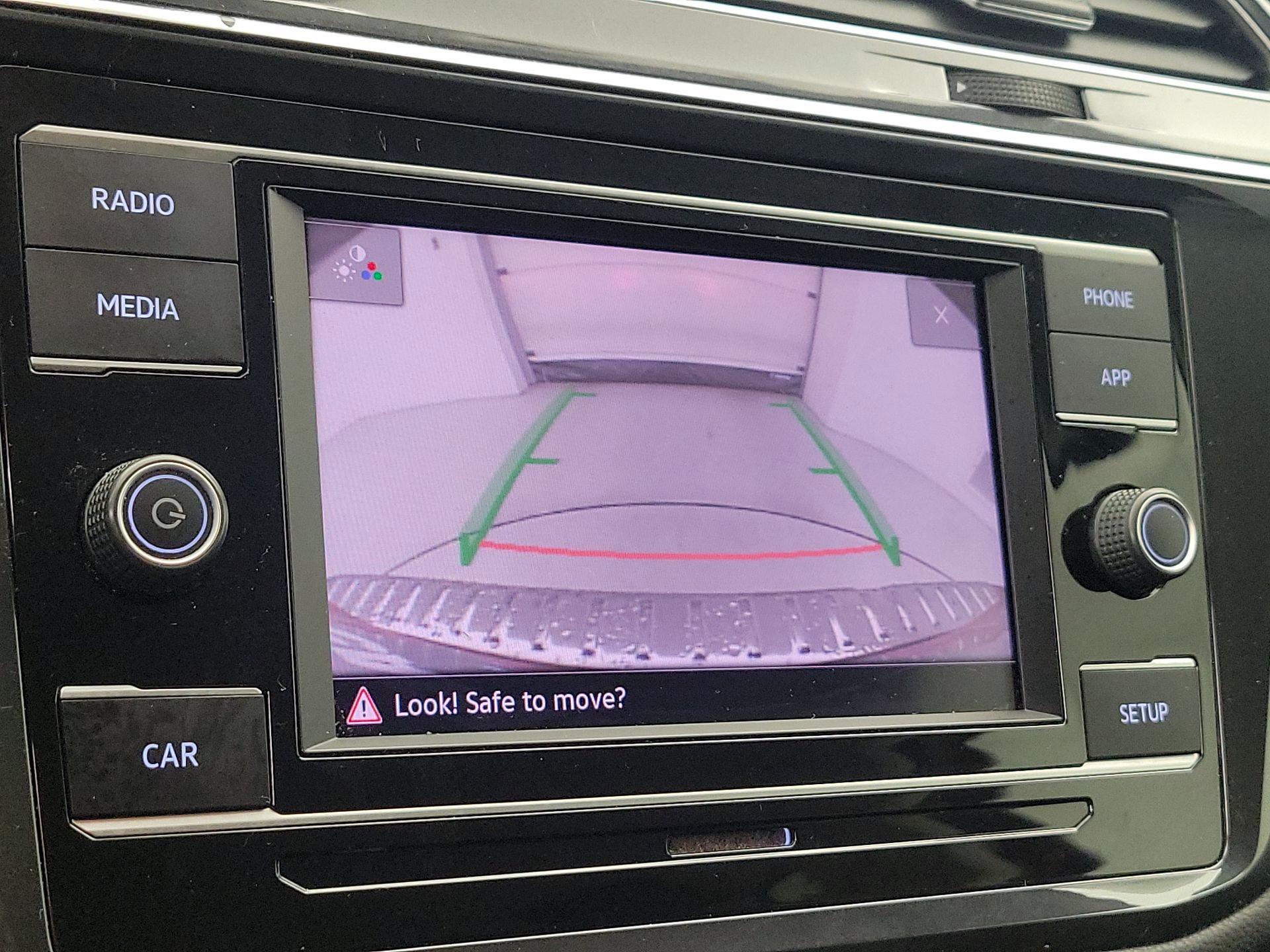 Thumbnail: 2019 Volkswagen Tiguan - 14