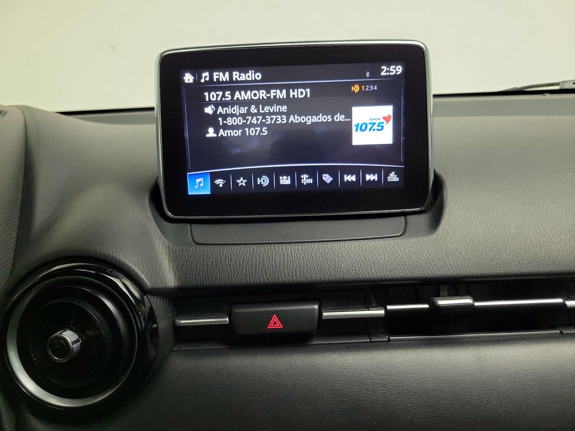 Thumbnail: 2018 Toyota Yaris iA - 15