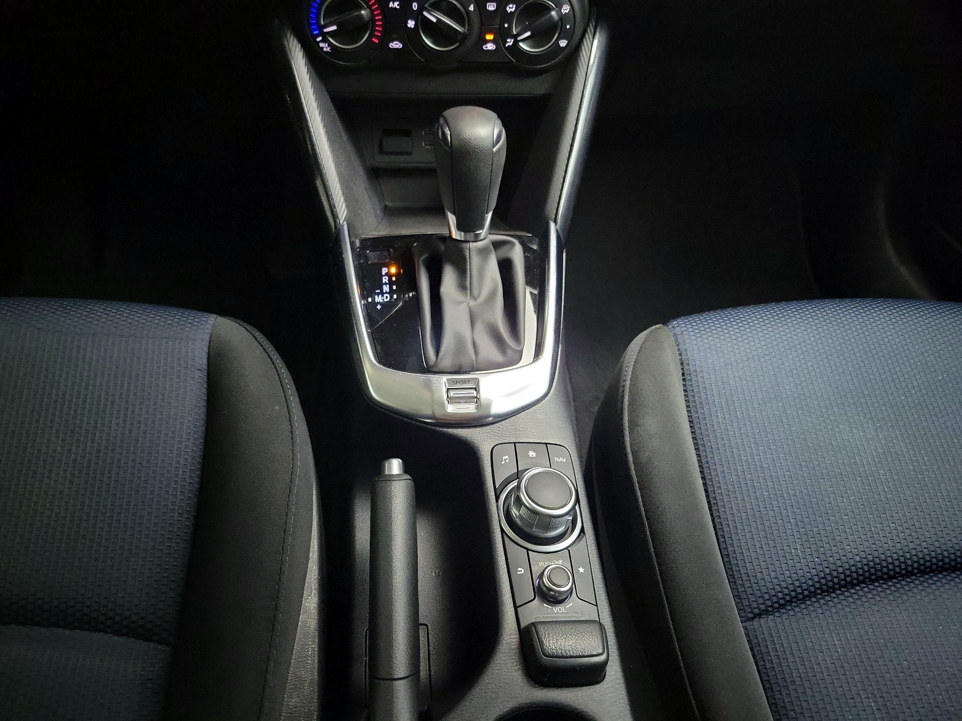 Thumbnail: 2018 Toyota Yaris iA - 17