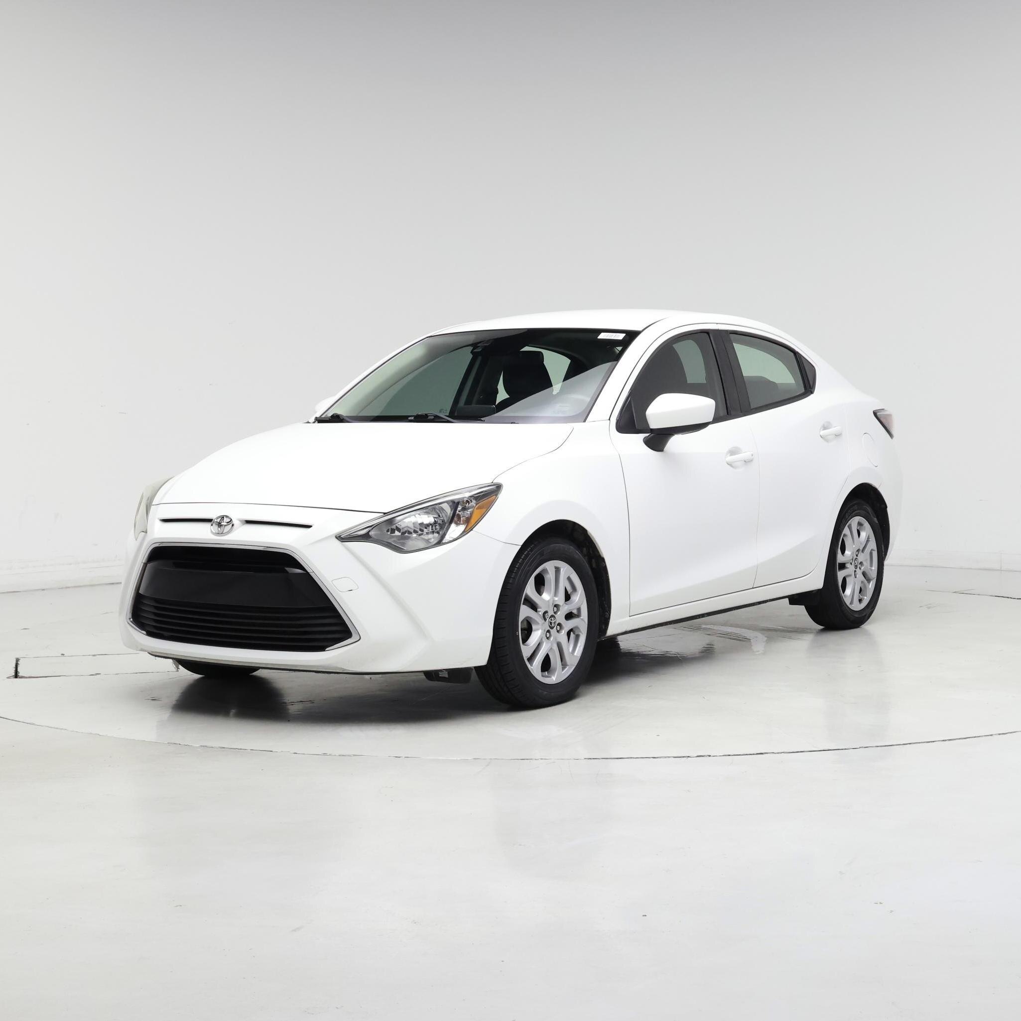 Thumbnail: 2018 Toyota Yaris iA - 4