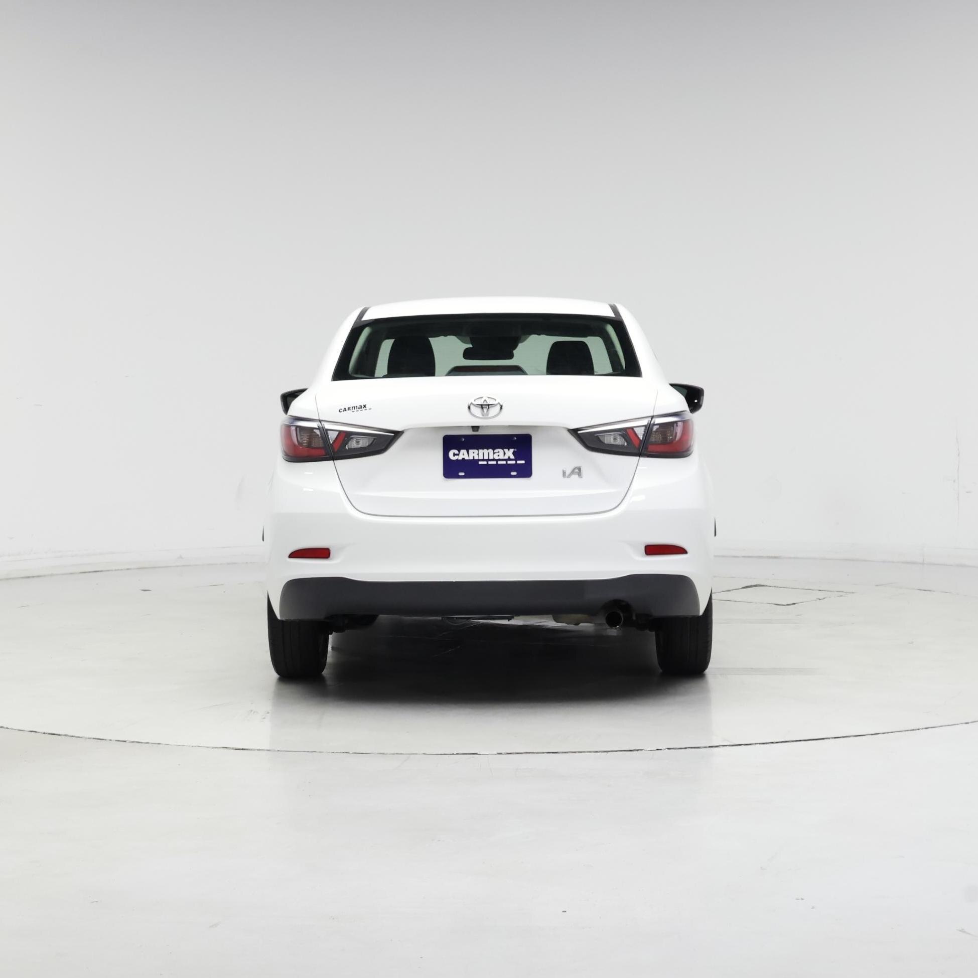 Thumbnail: 2018 Toyota Yaris iA - 6