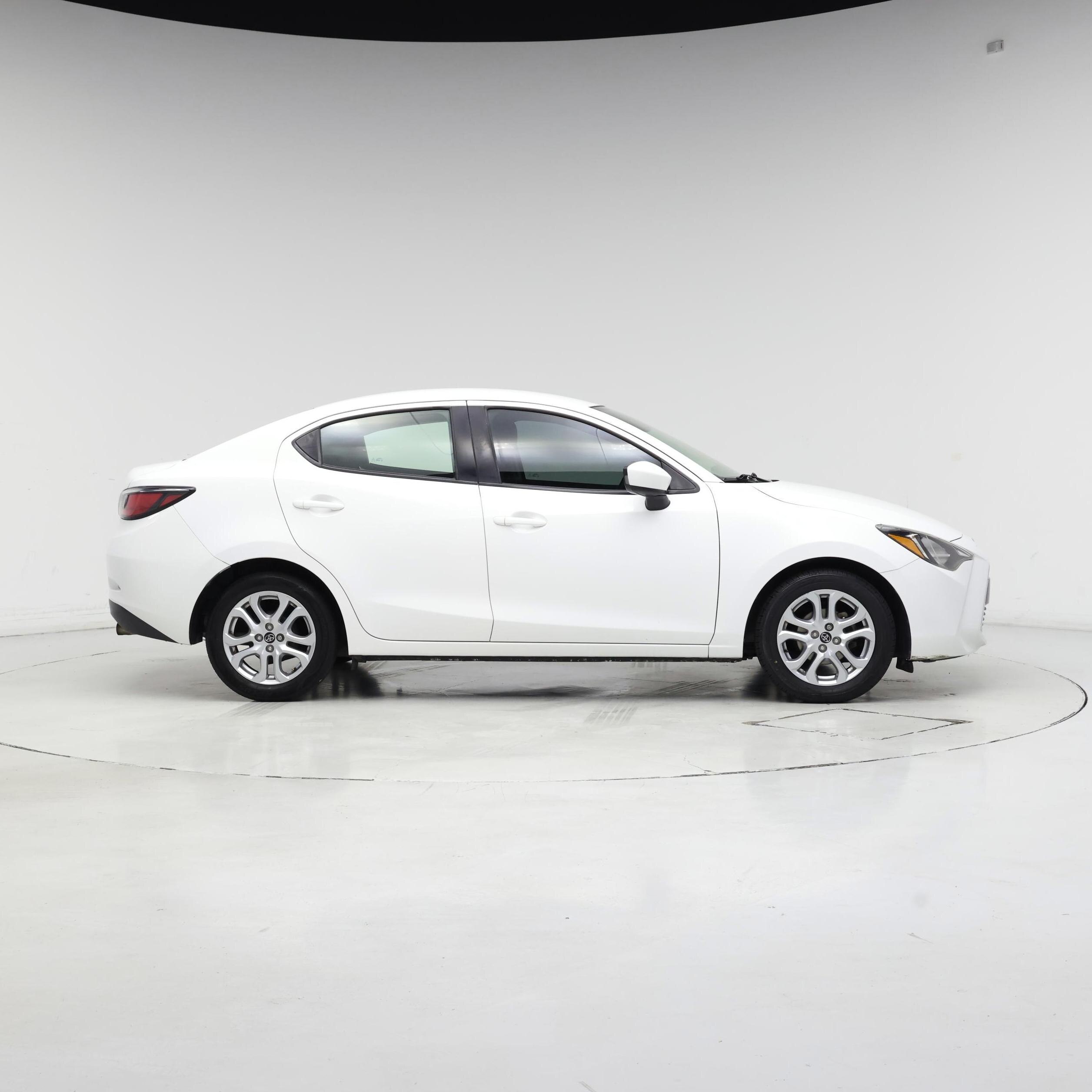 Thumbnail: 2018 Toyota Yaris iA - 7
