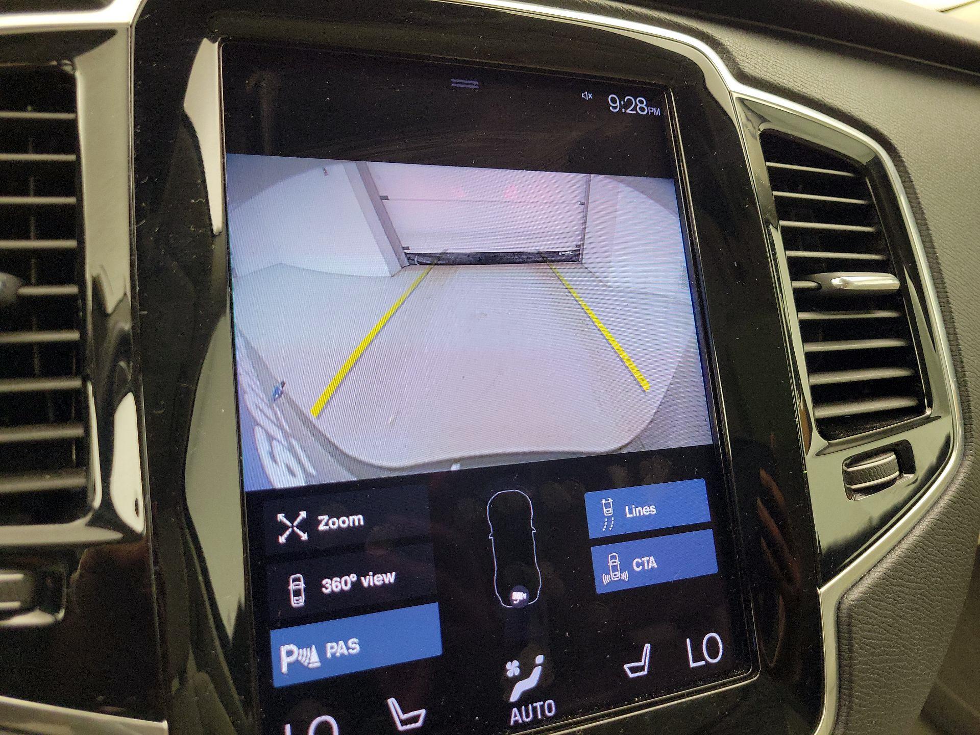Thumbnail: 2021 Volvo XC90 - 15
