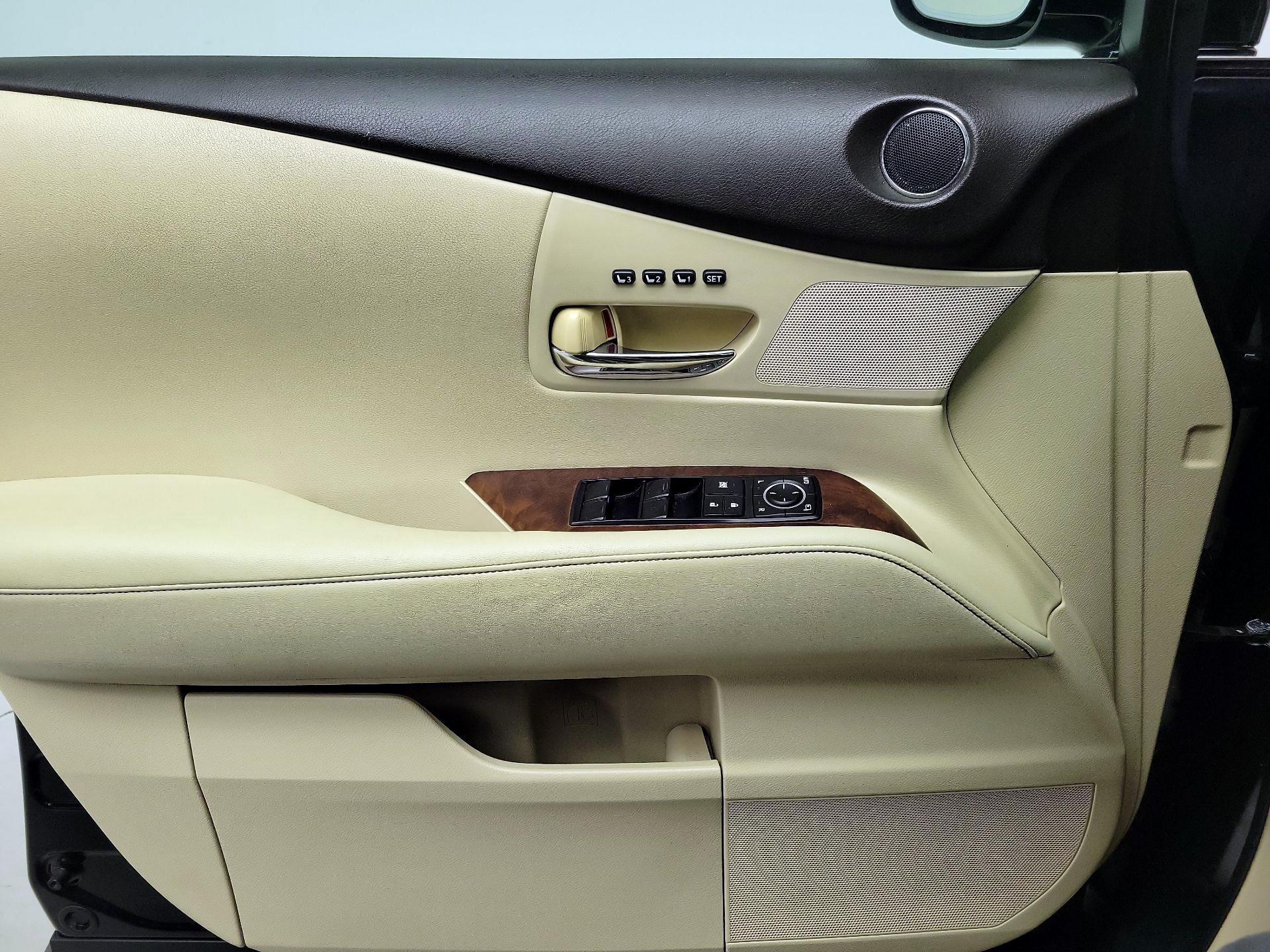 Thumbnail: 2013 Lexus RX - 12