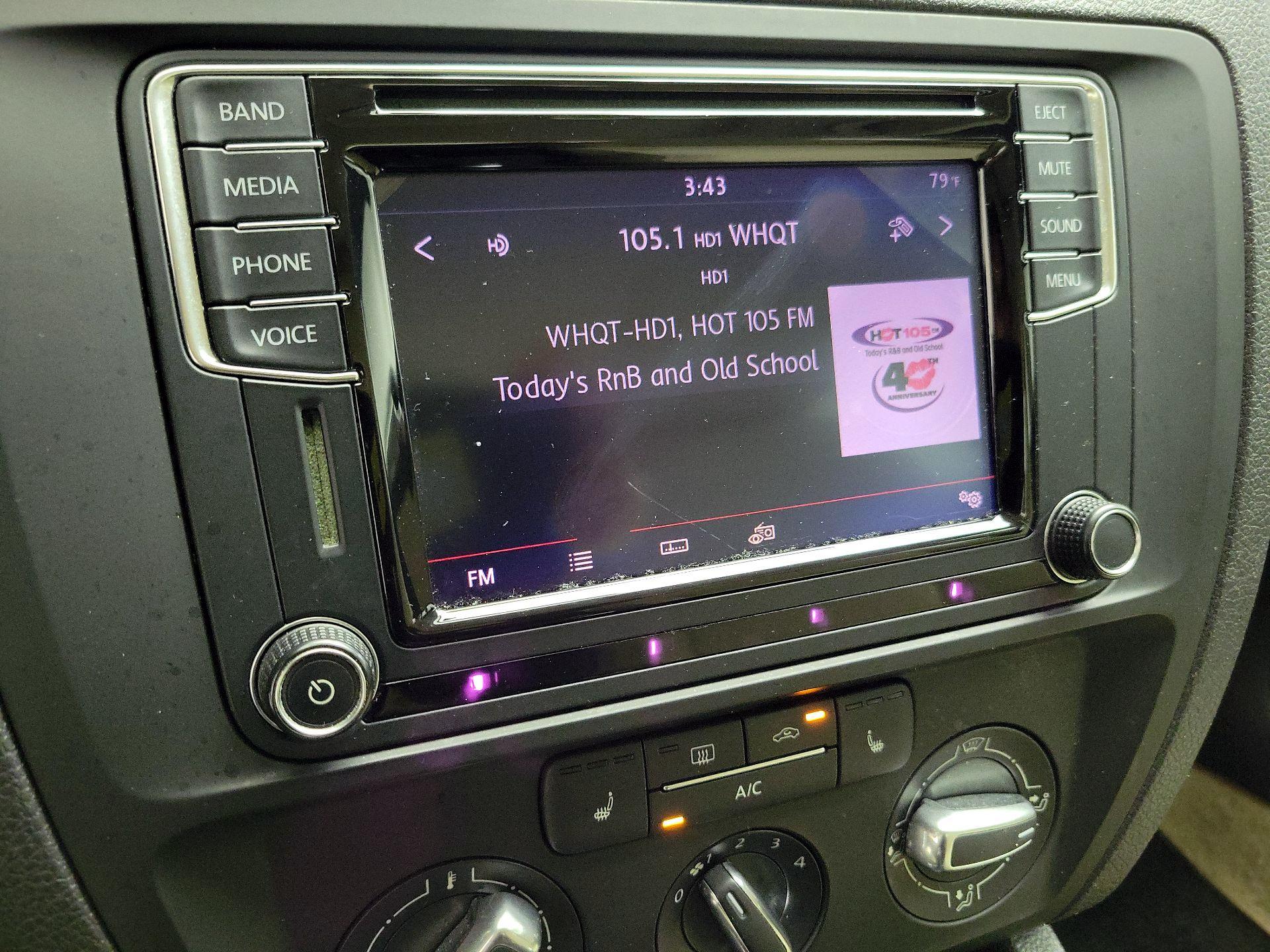 Thumbnail: 2016 Volkswagen Jetta - 15